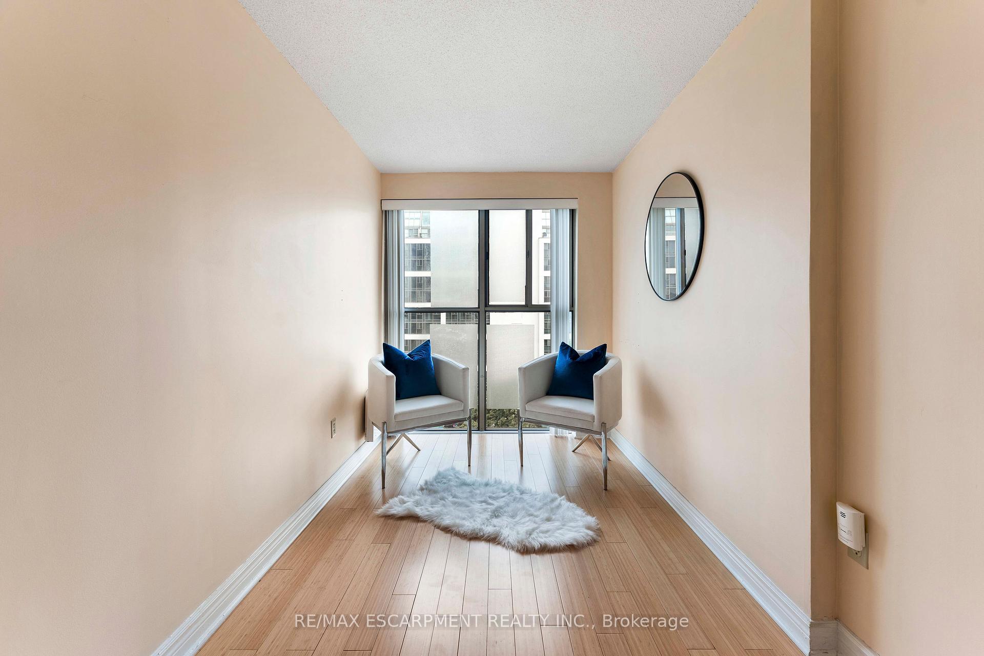 3 Bedrooms Condo at 65 Scadding, Toronto For sale