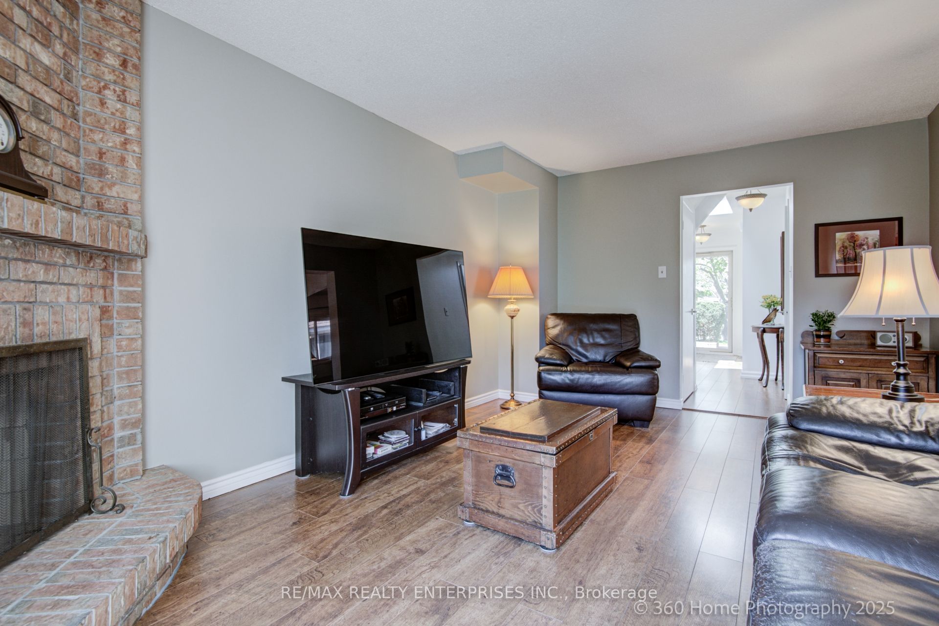 4425 Sawmill Valley Drive