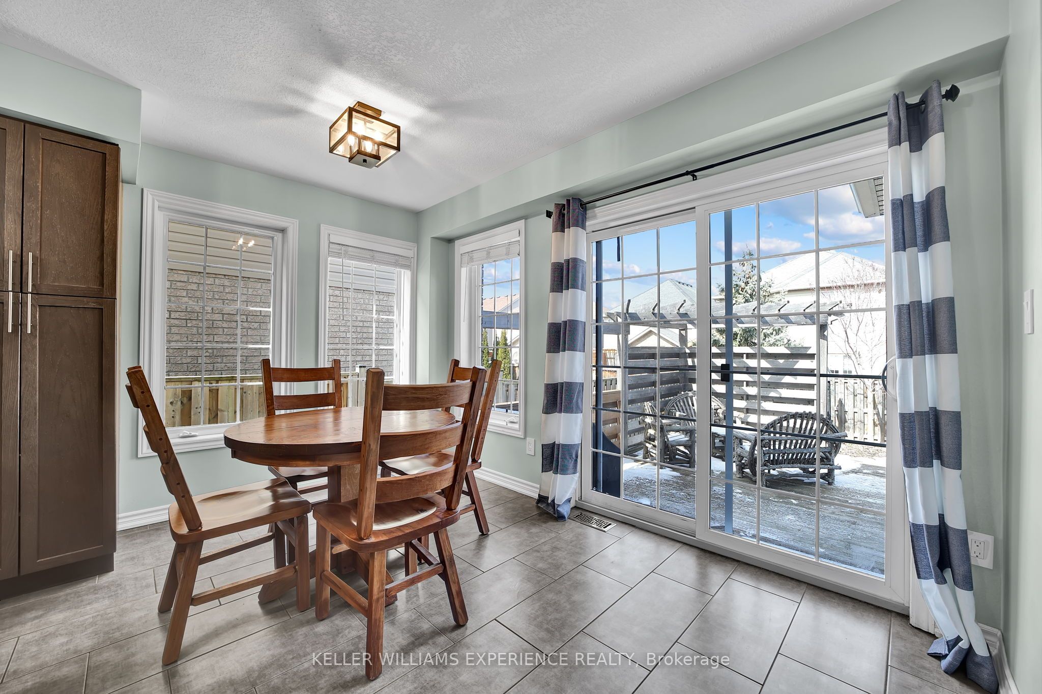 13 KAYLA Crescent