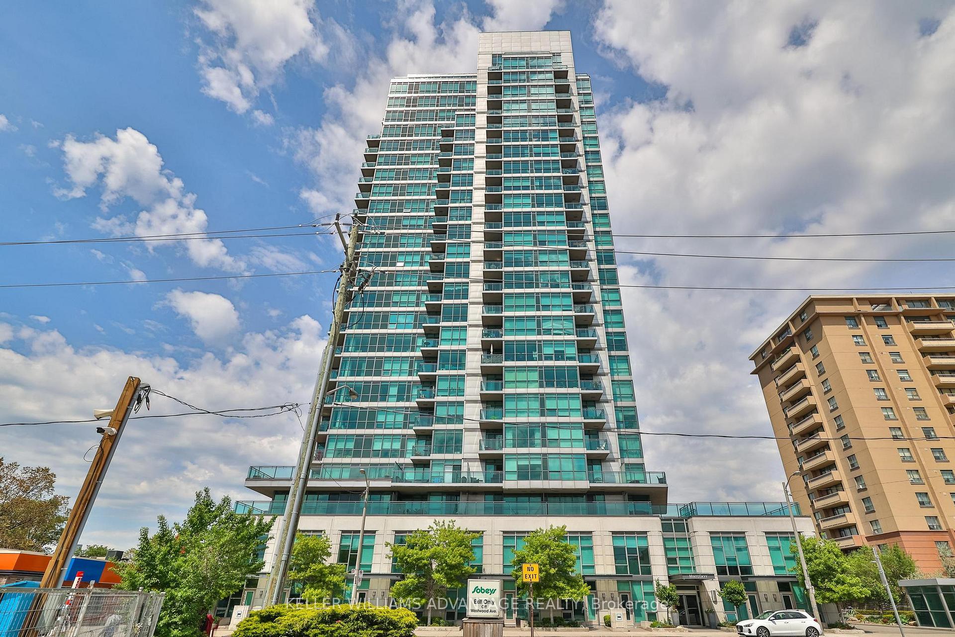 2 Bedrooms Condo at 1048 Broadview, Toronto For sale