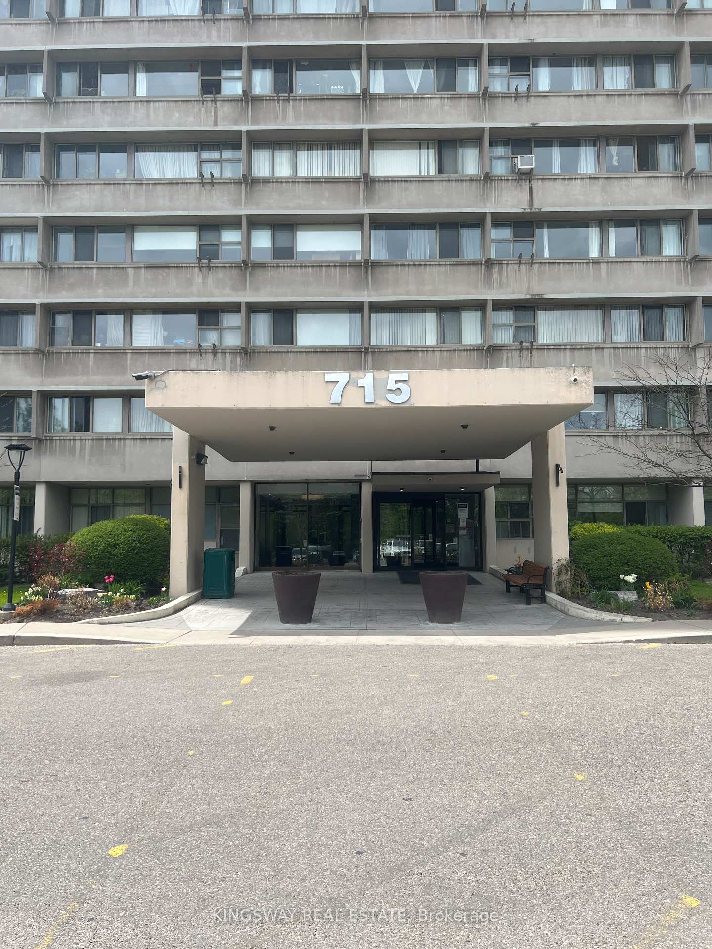 2 Bedrooms Condo at 715 Don Mills, Toronto For sale