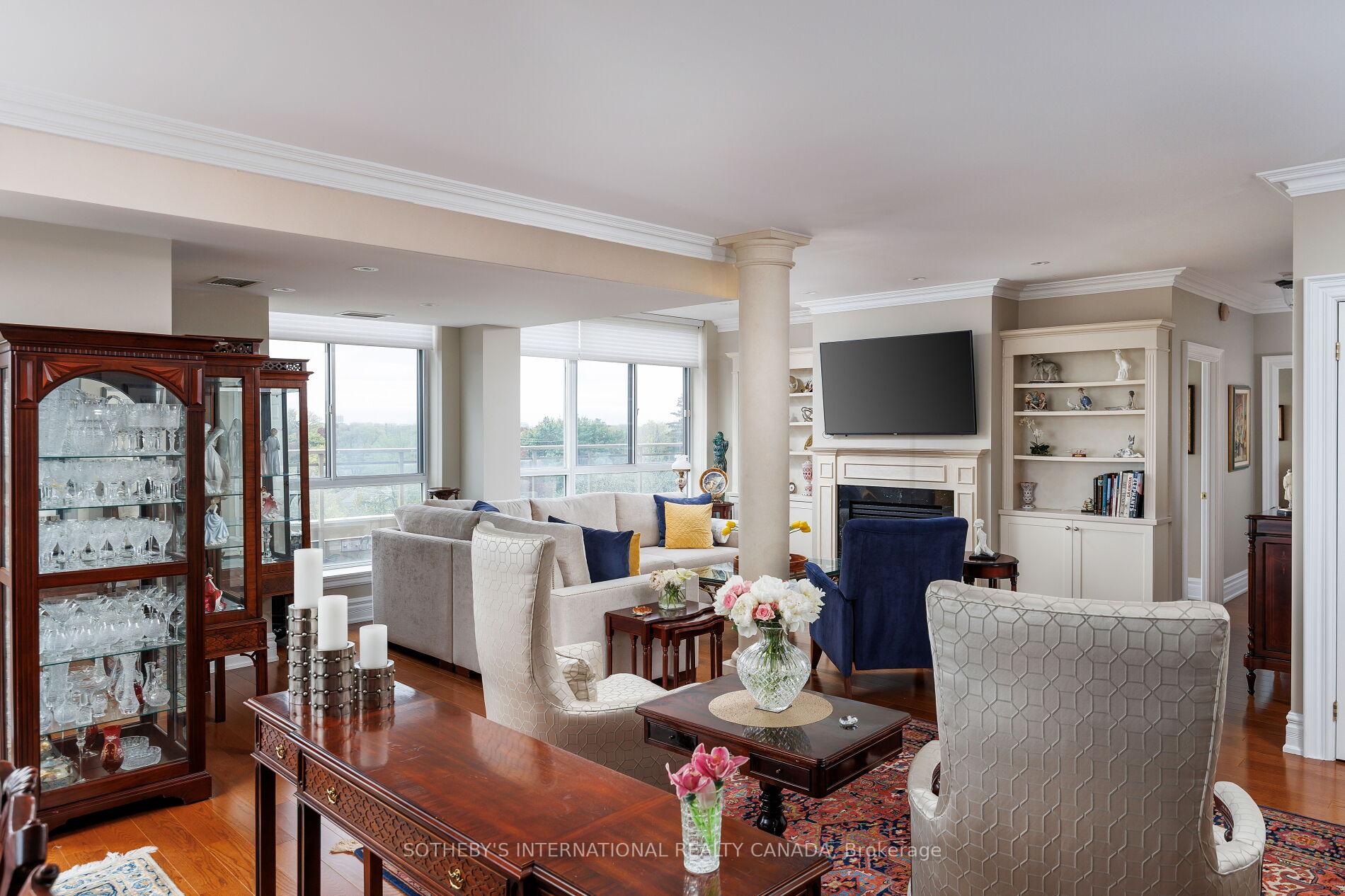 2 Bedrooms Condo at 935 Royal York, Toronto For sale