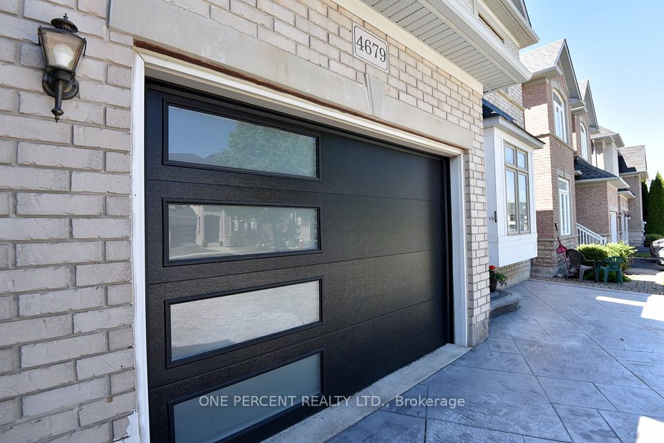 4679 Mcleod Road, Burlington, ON L7M 0K6