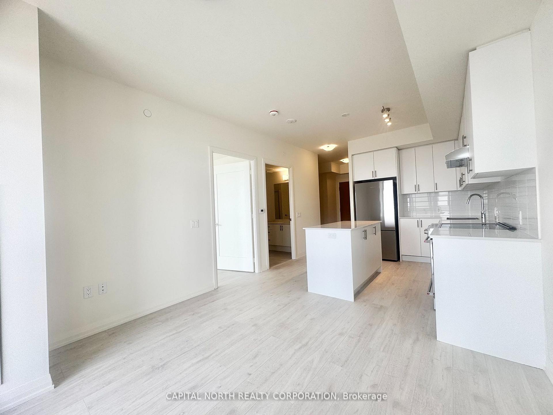 2 Bedrooms Condo at 8960 Jane, Vaughan For sale