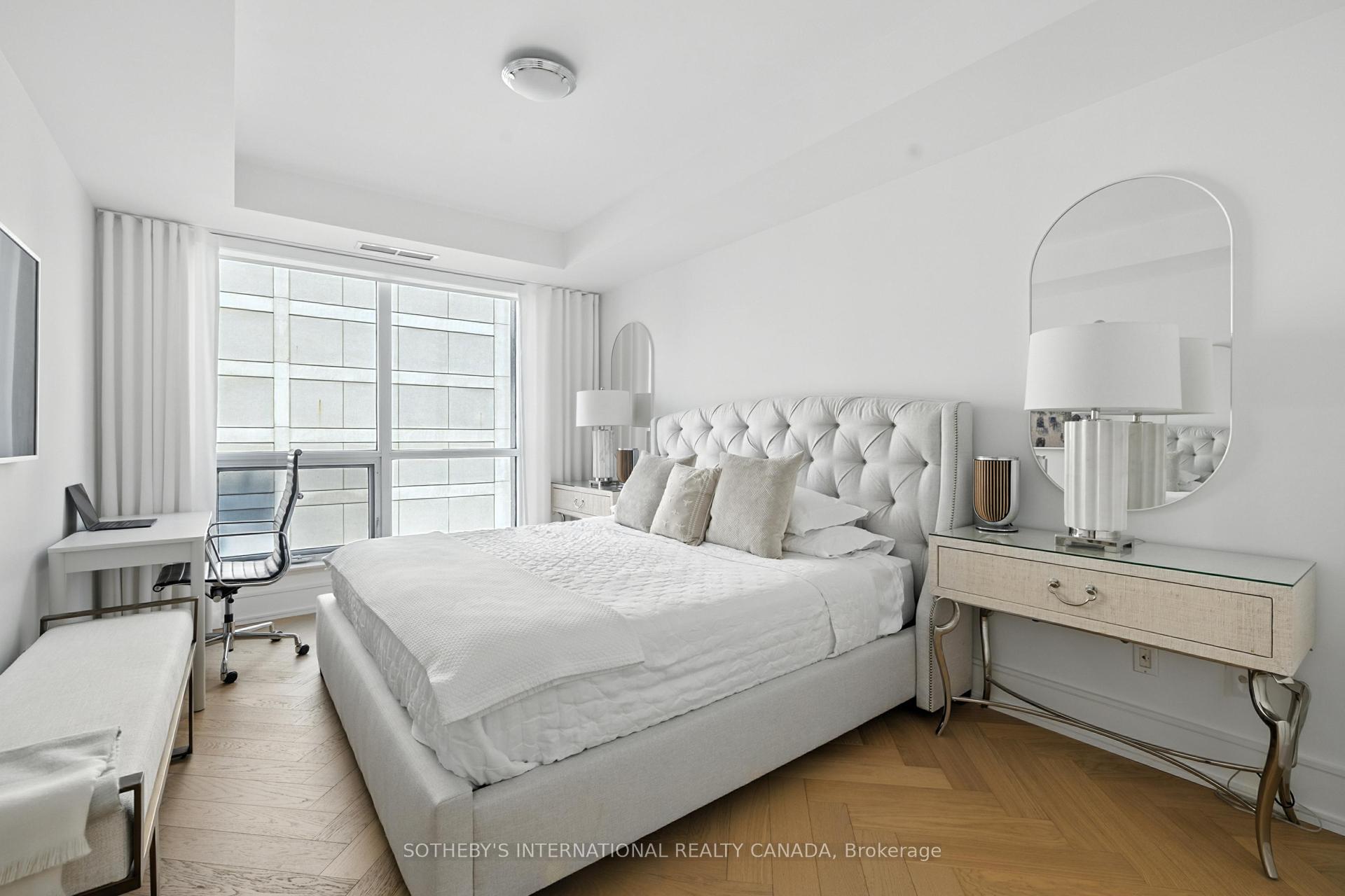 2 Bedrooms Condo at 10 Bellair, Toronto For sale