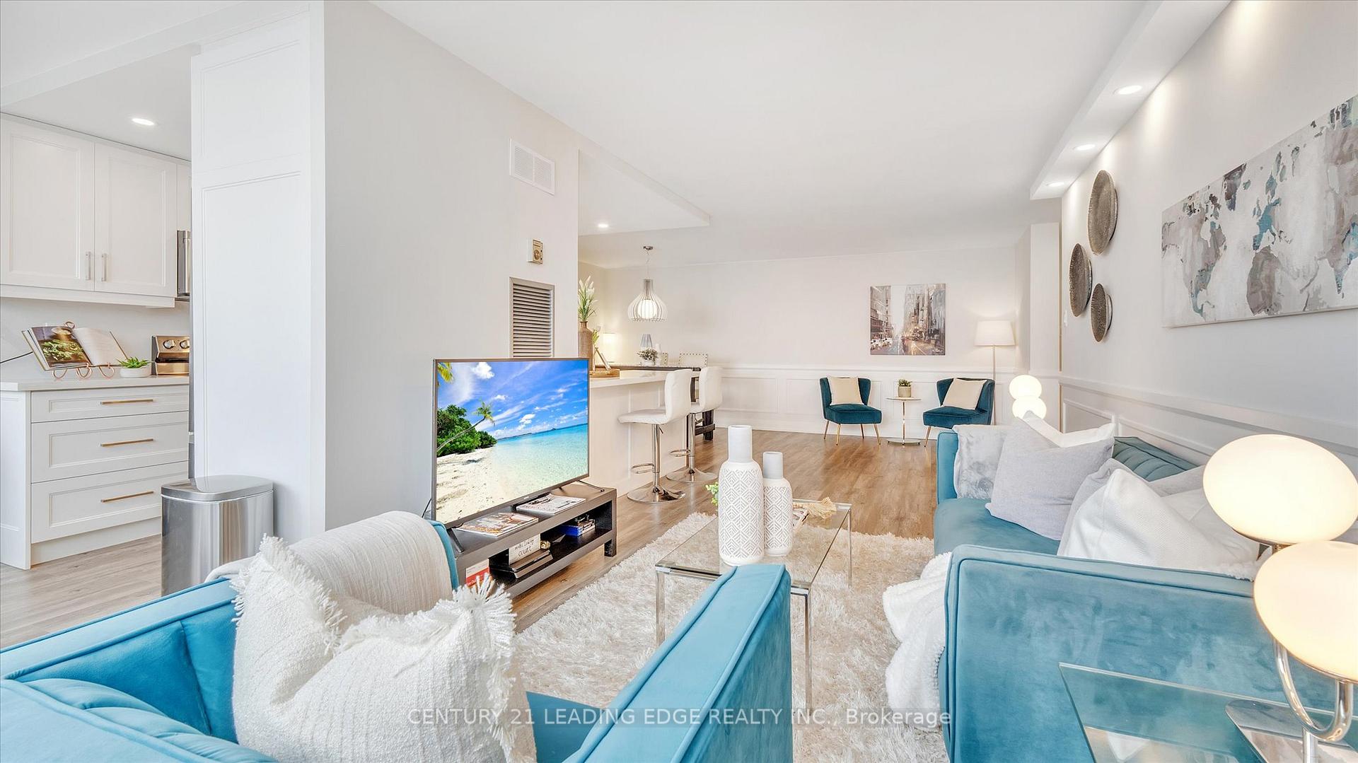2 Bedrooms Condo at 80 Antibes, Toronto For sale