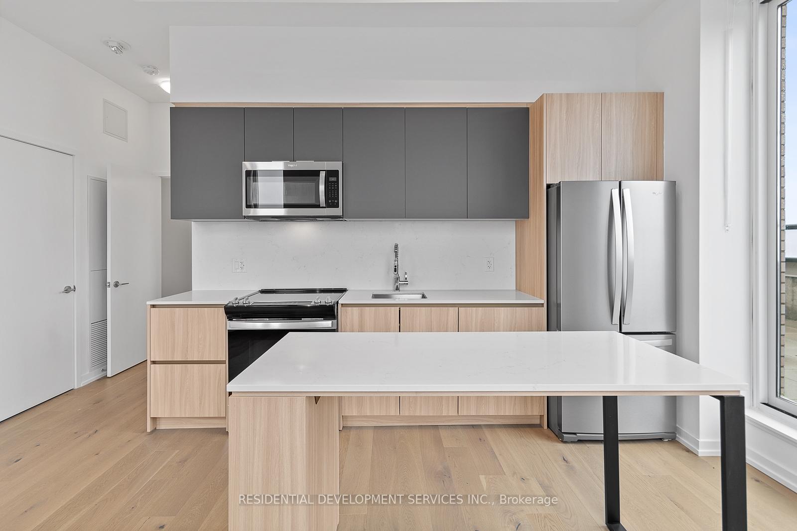 3 Bedrooms Condo at 3100 Keele,  Toronto For sale