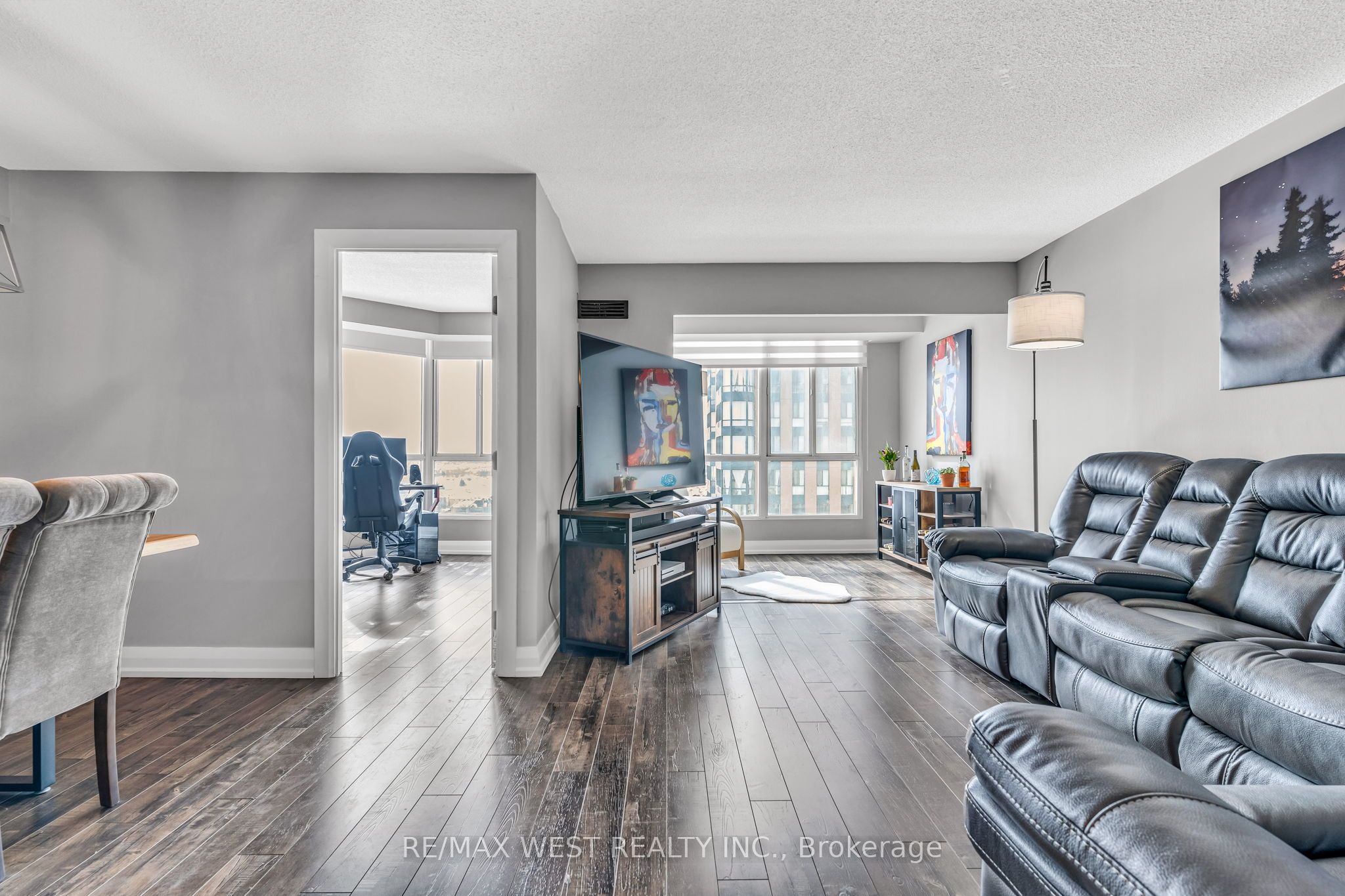 145 Hillcrest Avenue, #1615