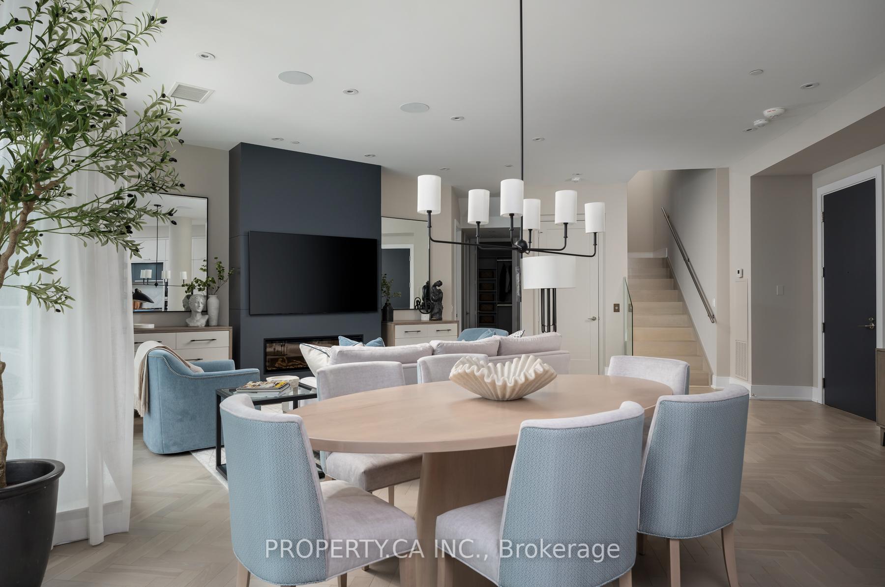 3 Bedrooms Condo at 1 Edgewater, Toronto For sale