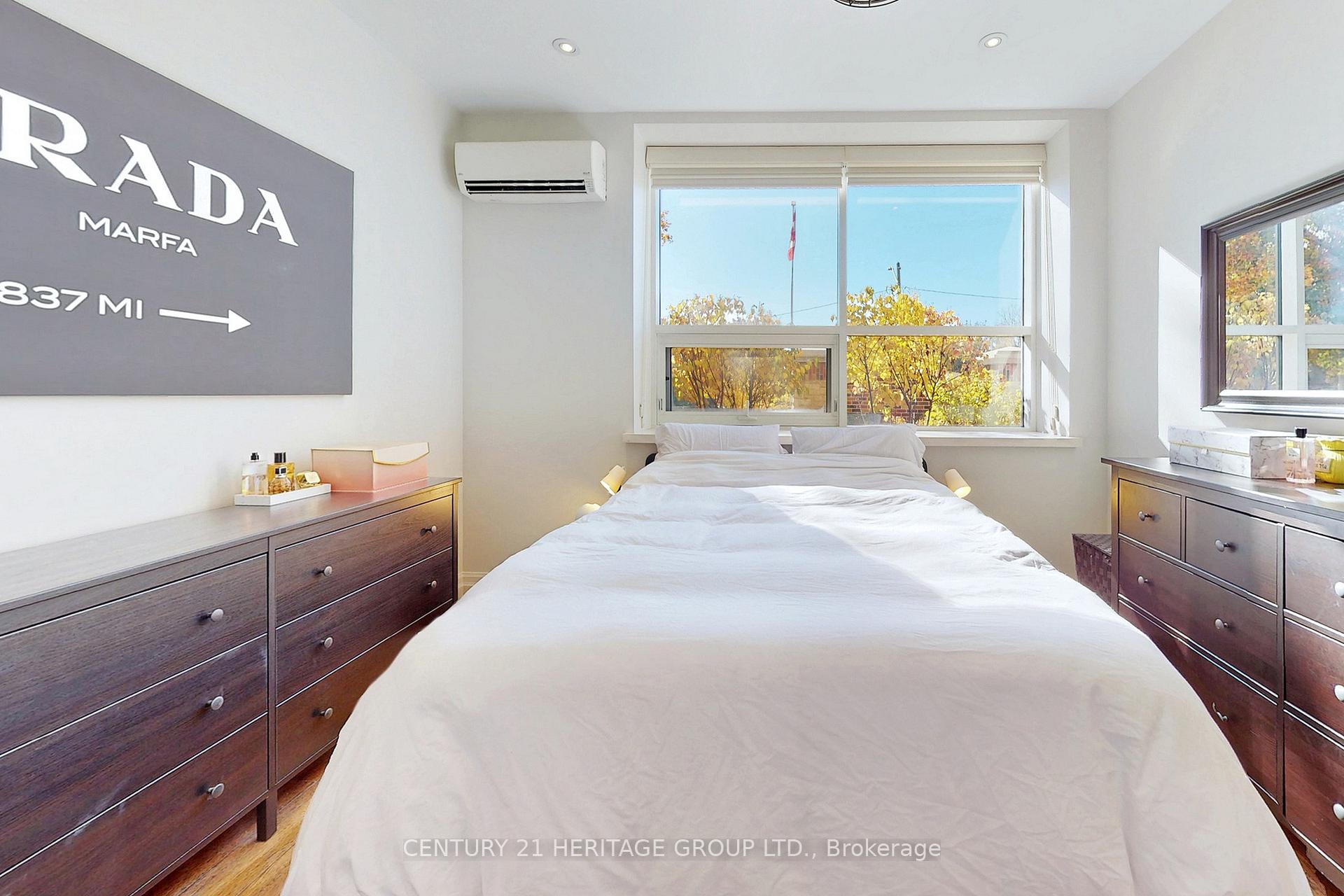 2 Bedrooms Condo at 397 King,  Hamilton For sale
