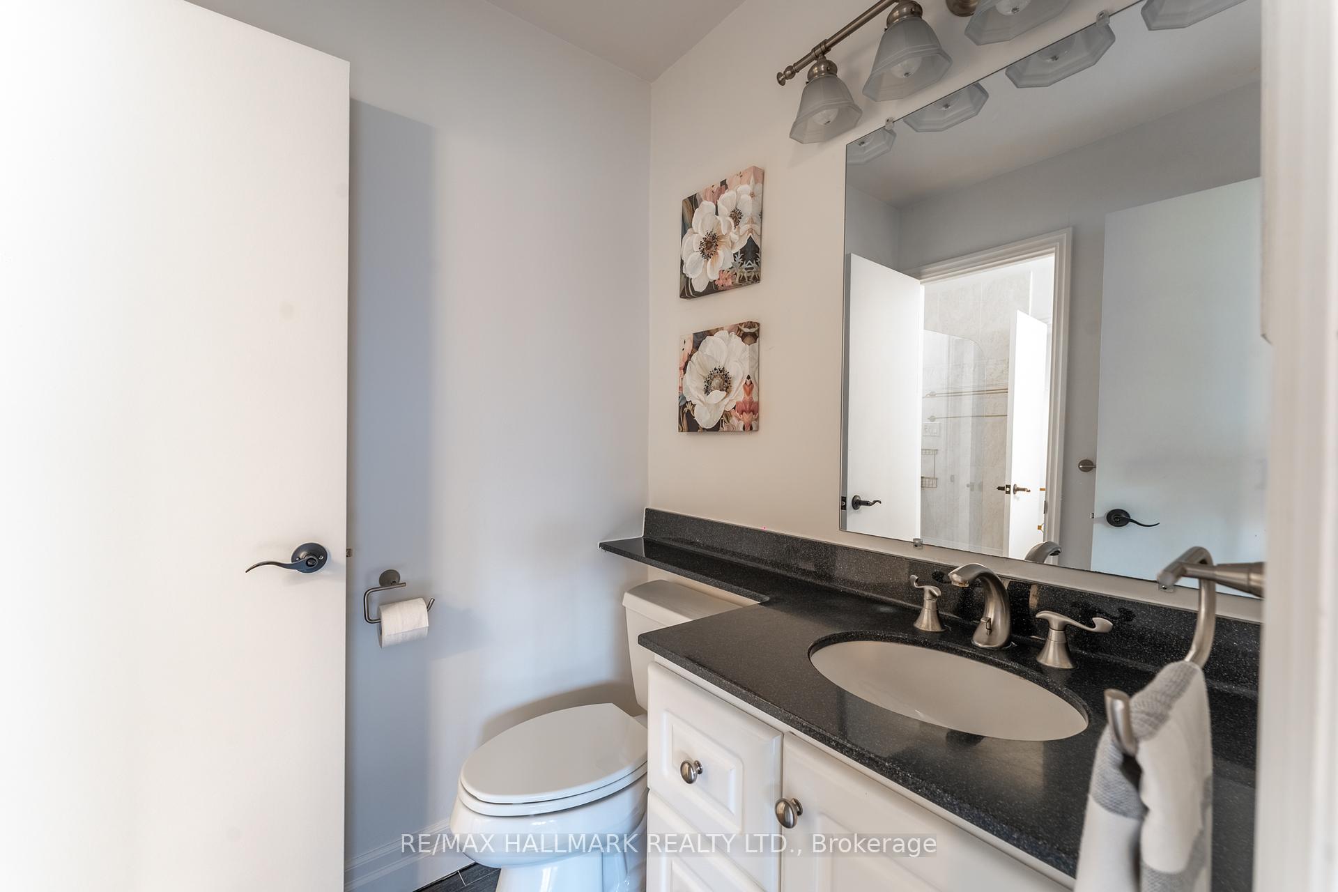 3 Bedrooms Condo at 60 Bards Walkway, Toronto For sale