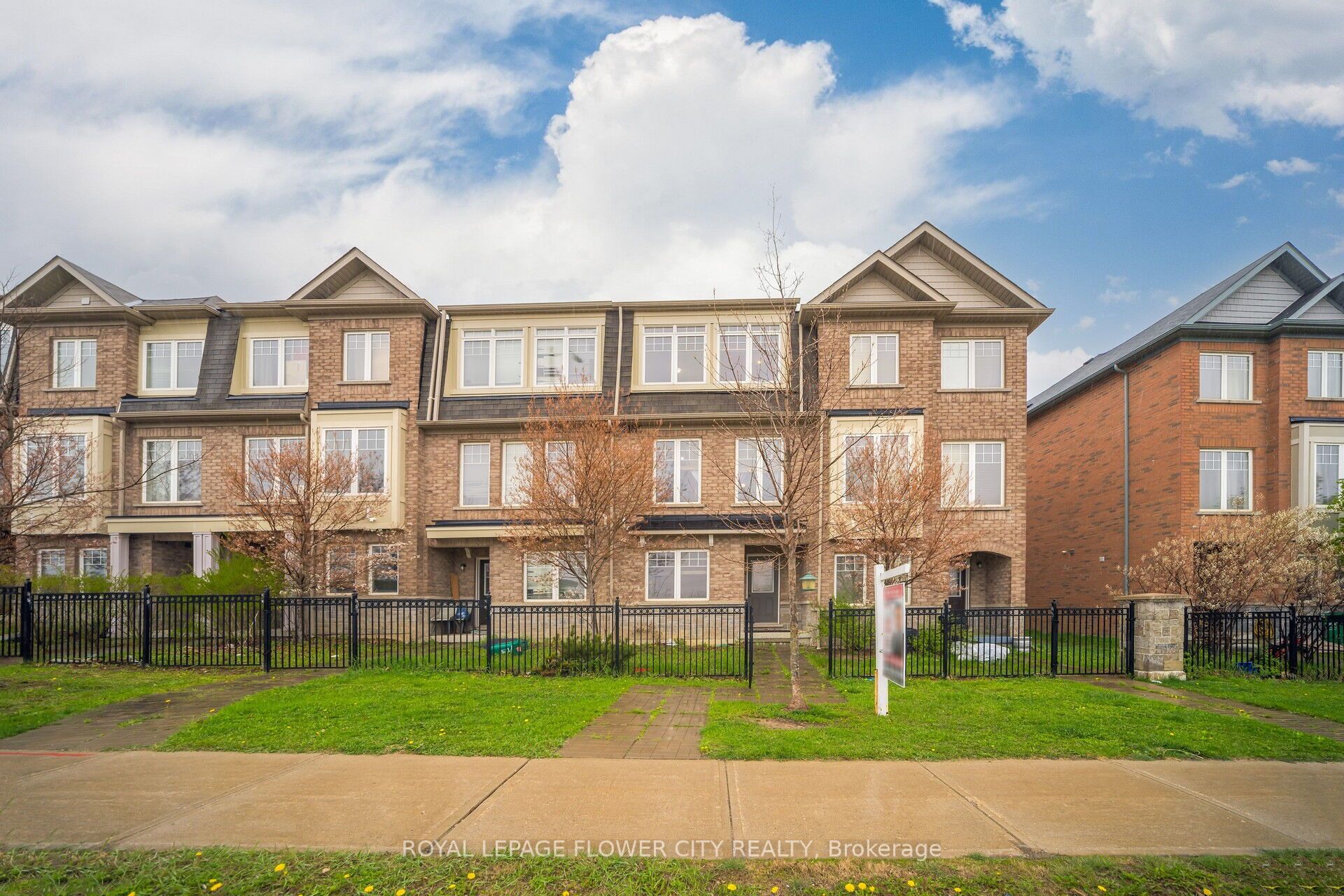 82 Magdalene Crescent