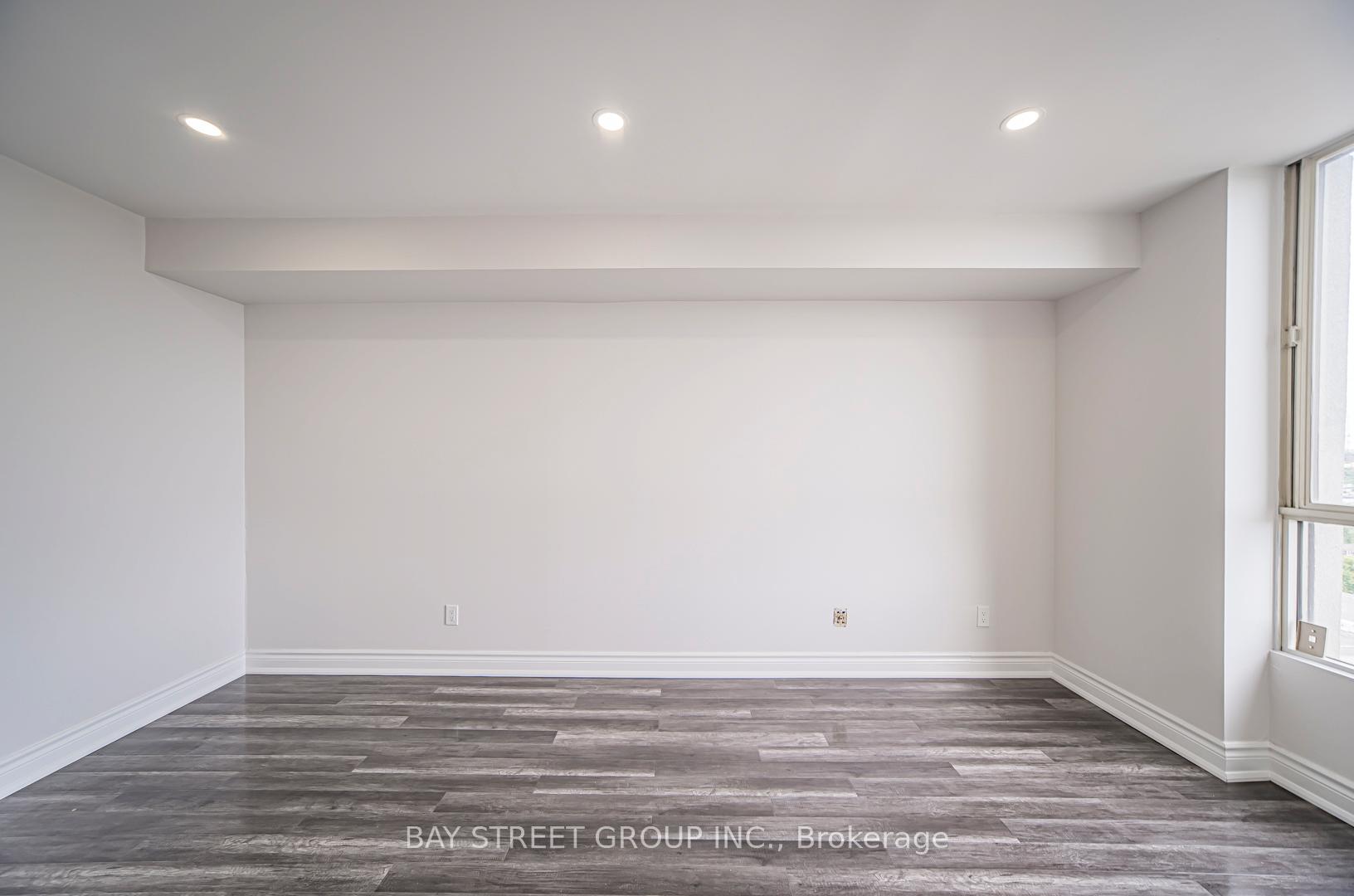 3 Bedrooms Condo at 2470 Eglinton, Toronto For sale