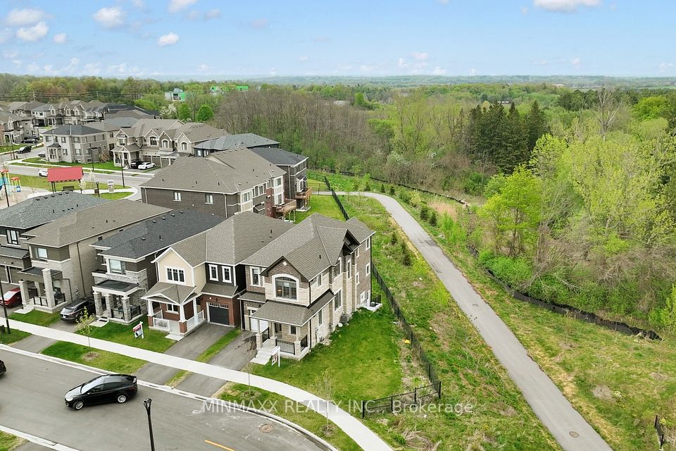 3050 Hollyberry
