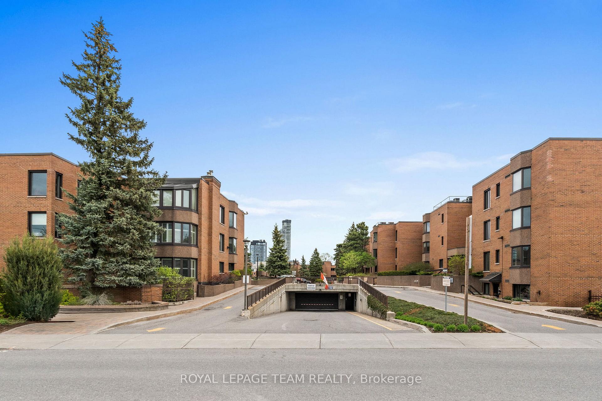 #11 - 253 Botanica Private, DowsLakeCivicHospitalandArea, ON K1Y 4P8 ; MLS ID: X12147798