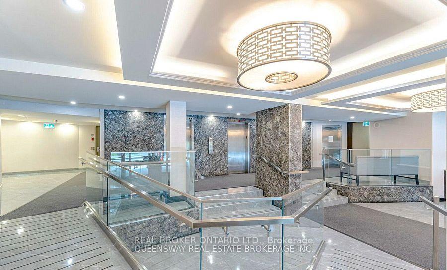 3 Bedrooms Condo at 716 The West Mall, Toronto For sale