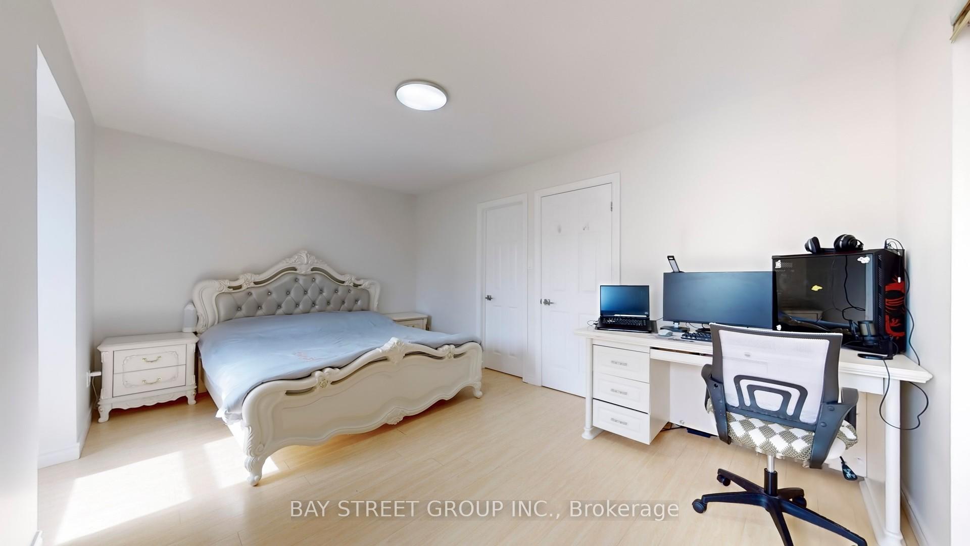3 Bedrooms Condo at 99 Brimwood, Toronto For sale