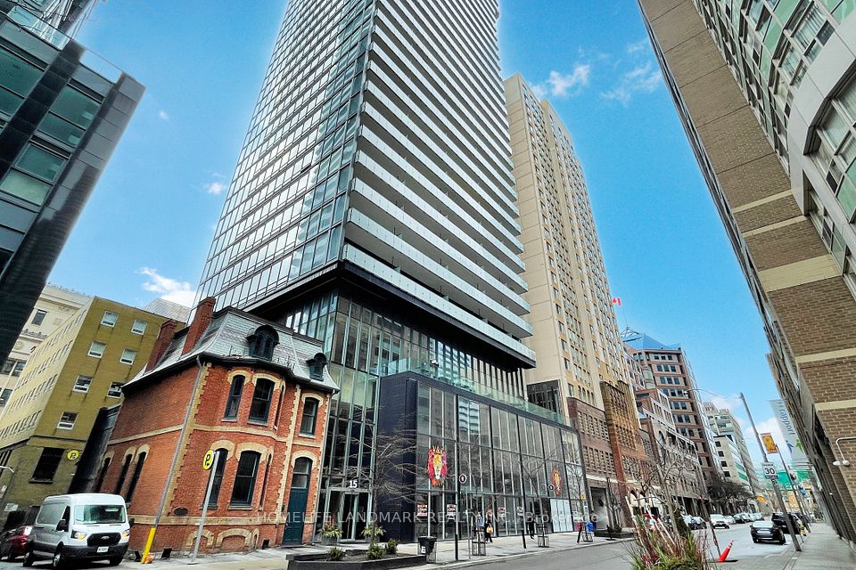 15 Grenville Street