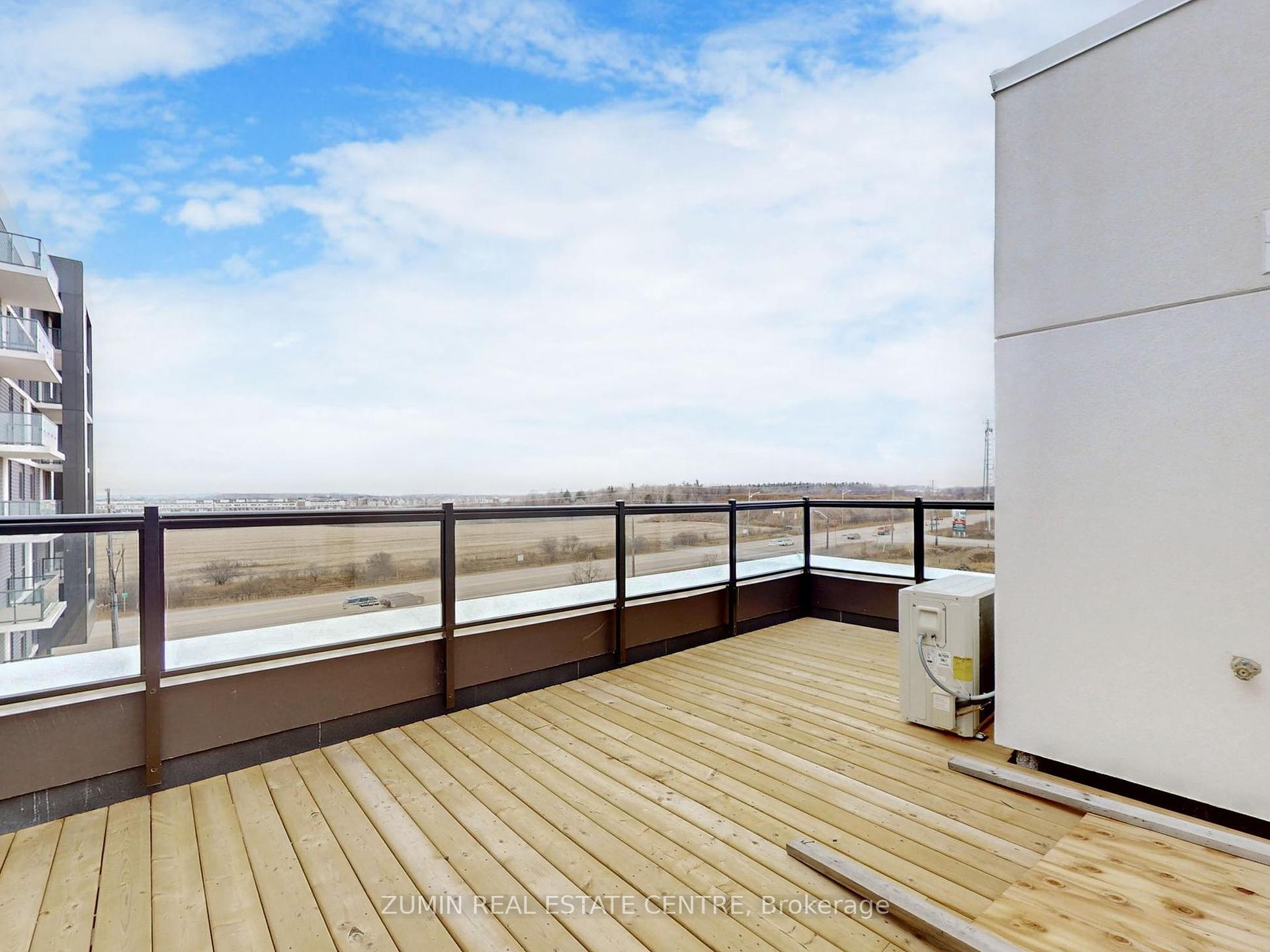 2 Bedrooms Condo at 349 Wheat Boom, Oakville For sale
