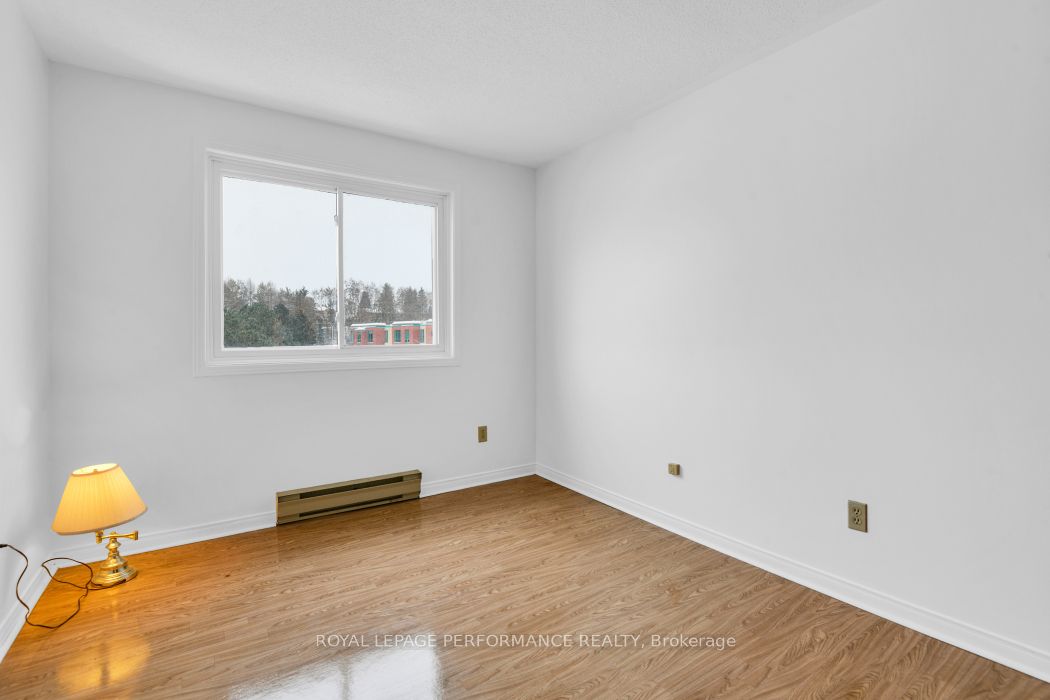 345 CENTRUM Boulevard W, #403