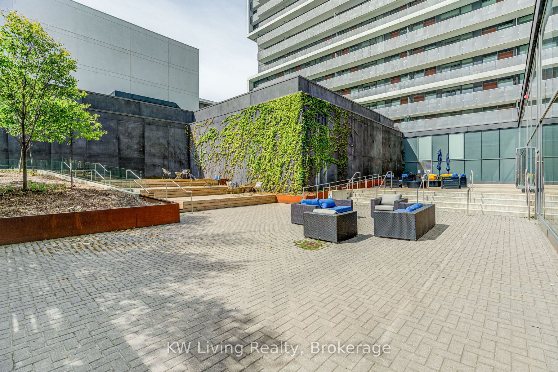 160 Flemington Road, #815