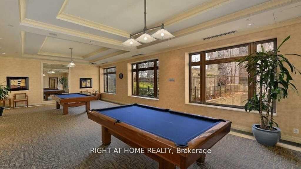 2 Bedrooms Condo at 80 Harrison Garden,  Toronto For sale