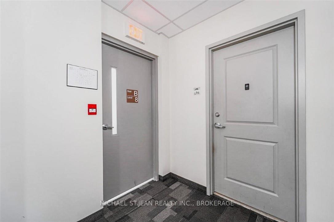 2 Bedrooms Condo at 90 Charlton,  Hamilton For sale