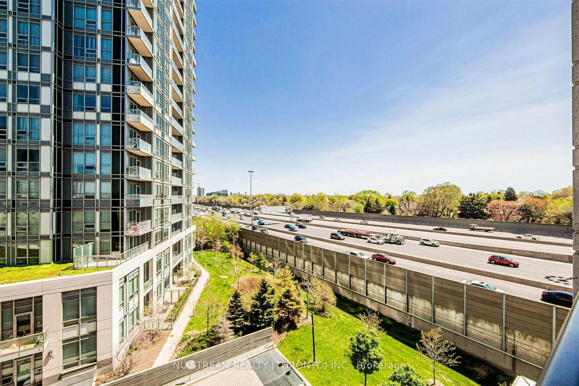 2 Bedrooms Condo at 100 Harrison Garden,  Toronto For sale