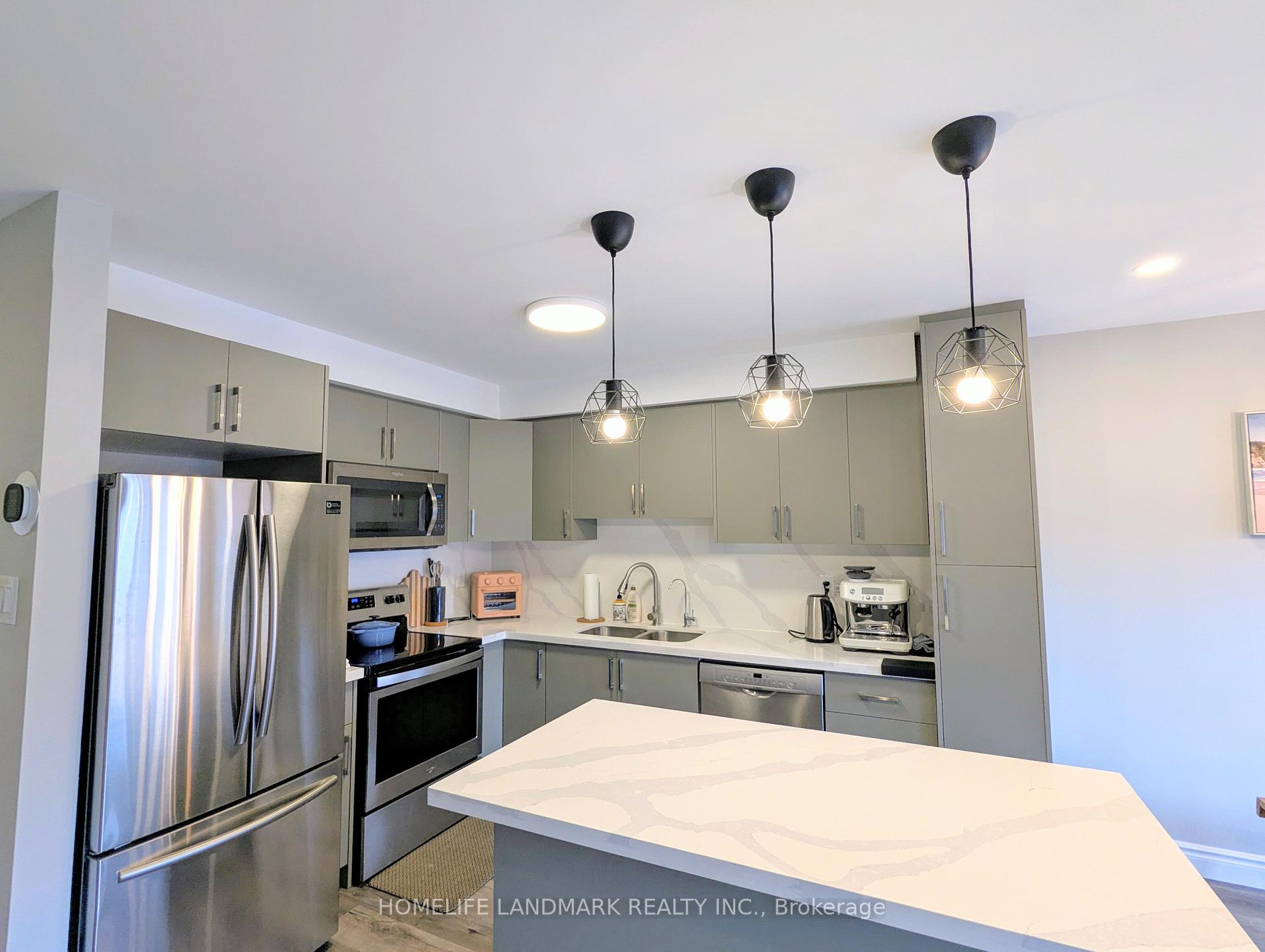 4 Bedrooms Condo at 86 Tania, Vaughan For sale