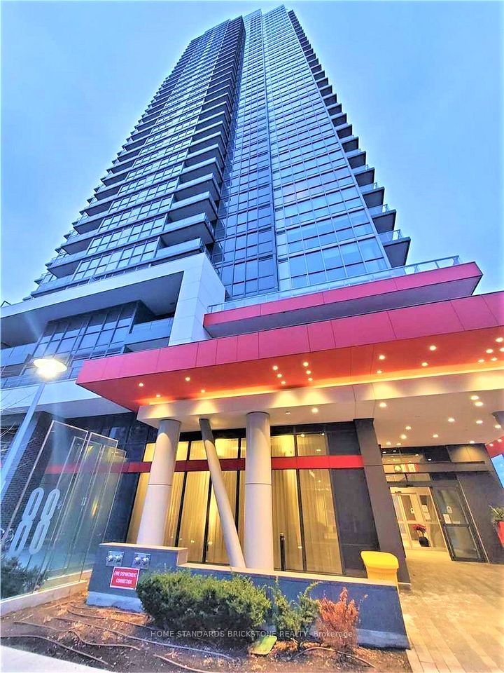 88 Sheppard Avenue