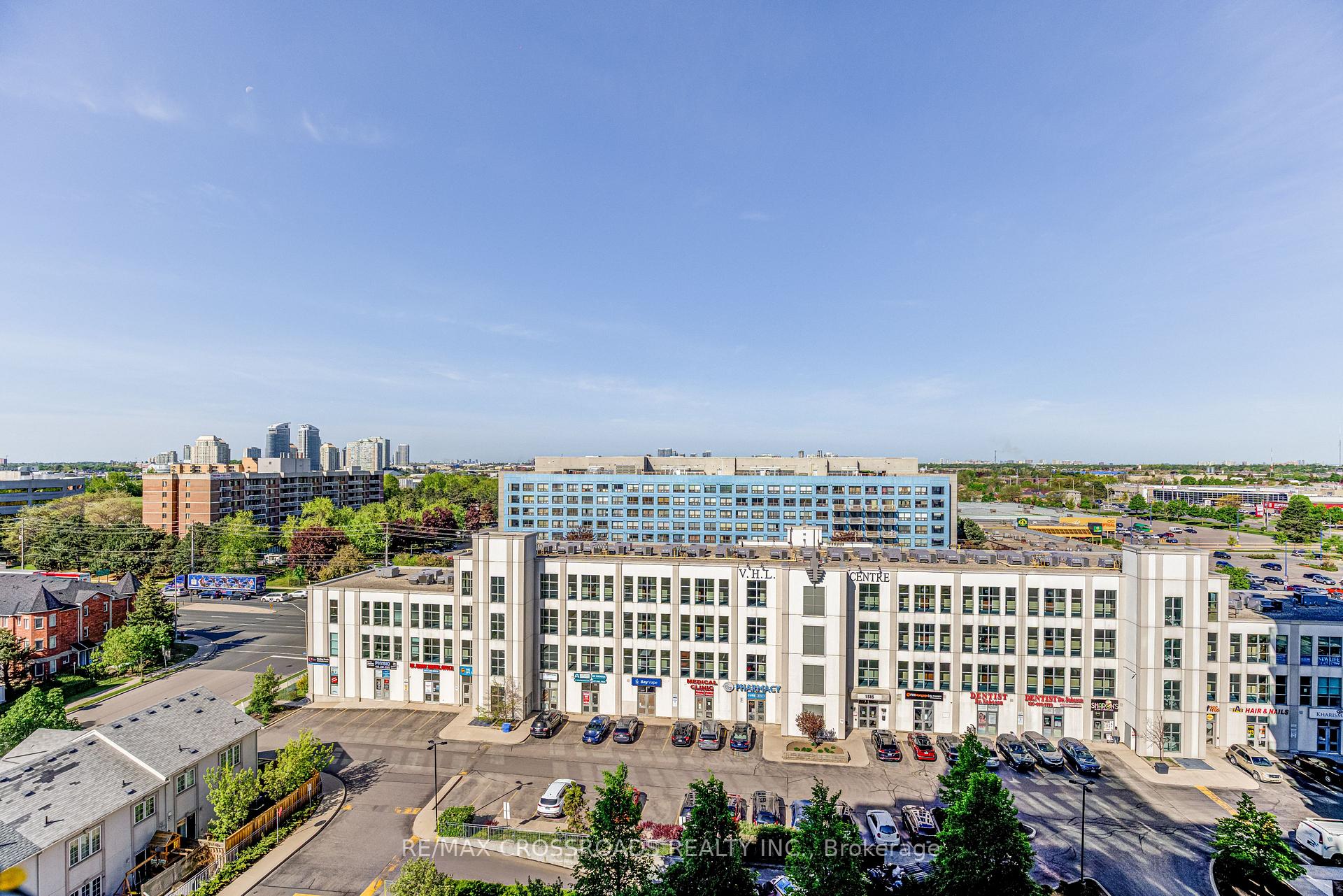 2 Bedrooms Condo at 8 Rosebank, Toronto For sale