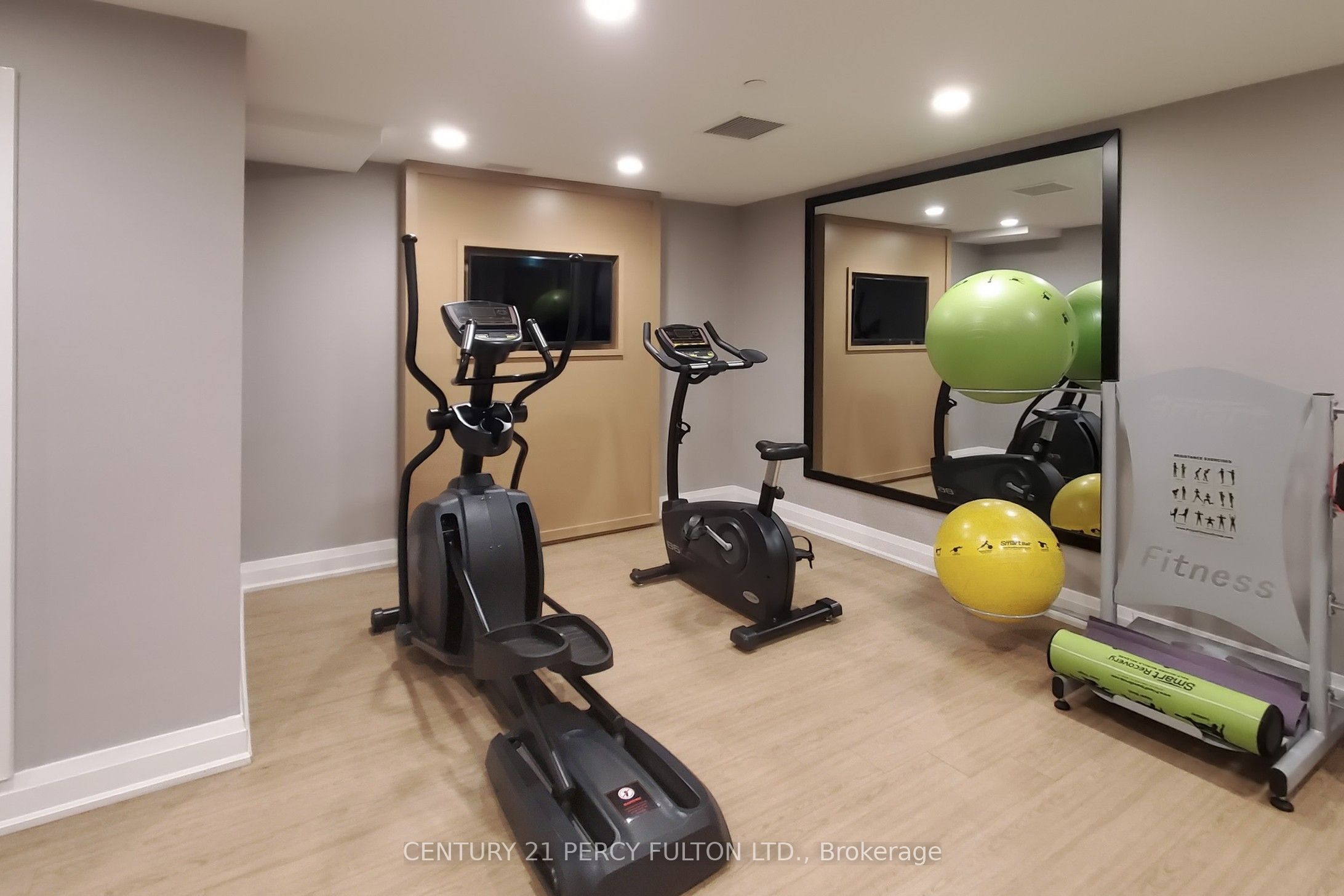 128 Grovewood Common, #320