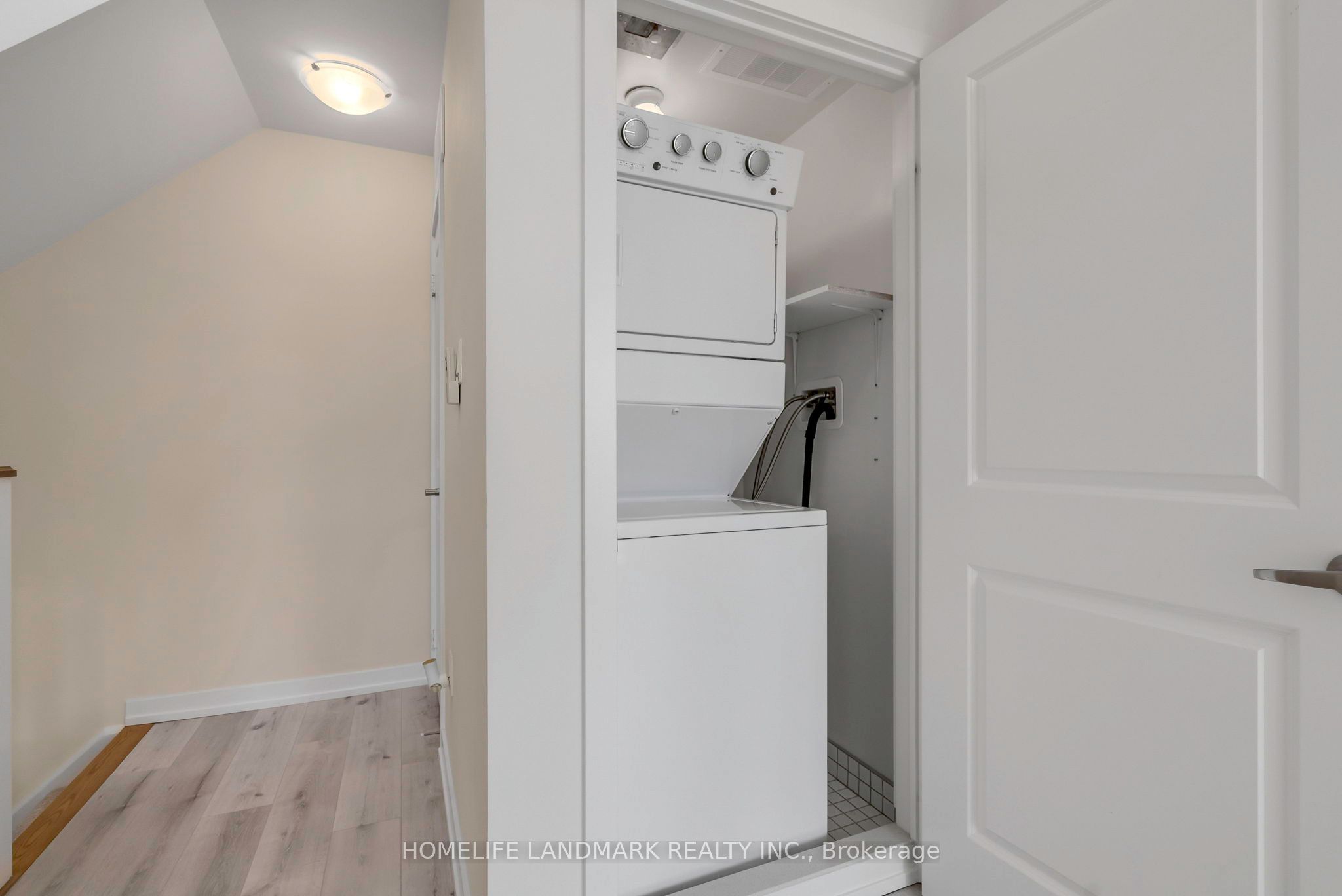 1 Whitaker Way, #417