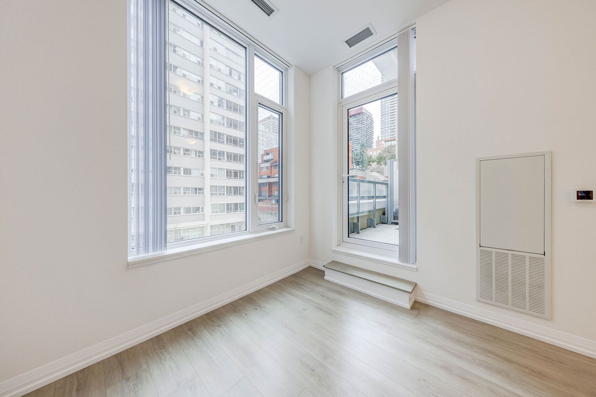 50 Dunfield Avenue 316