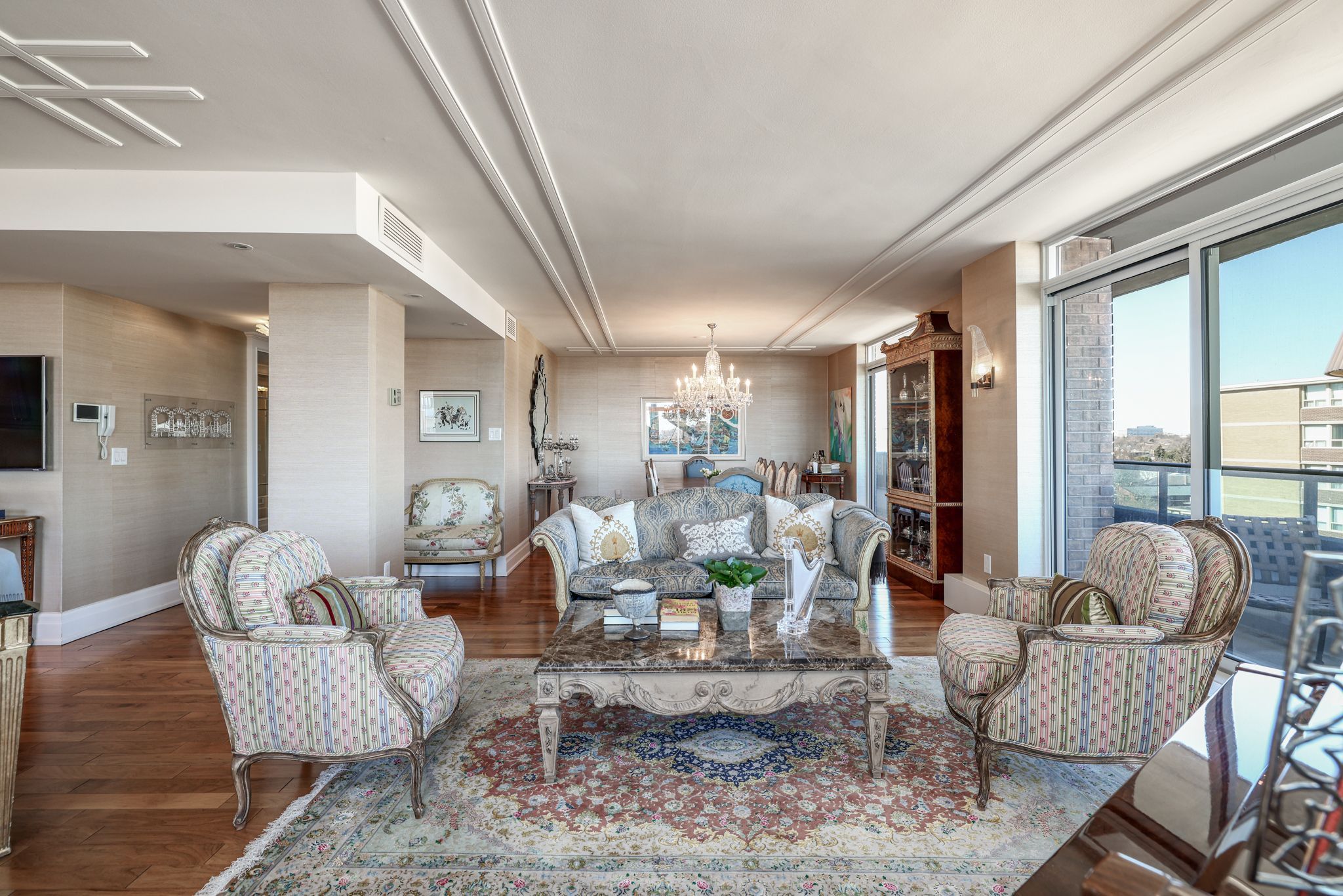 2600 Bathurst Street 801