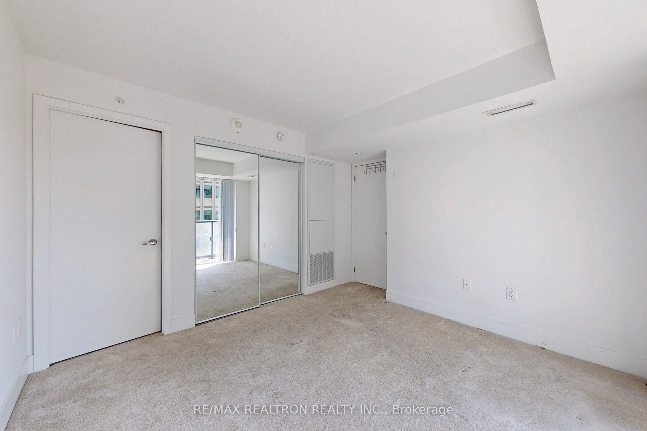 955 Bay Street, #1709