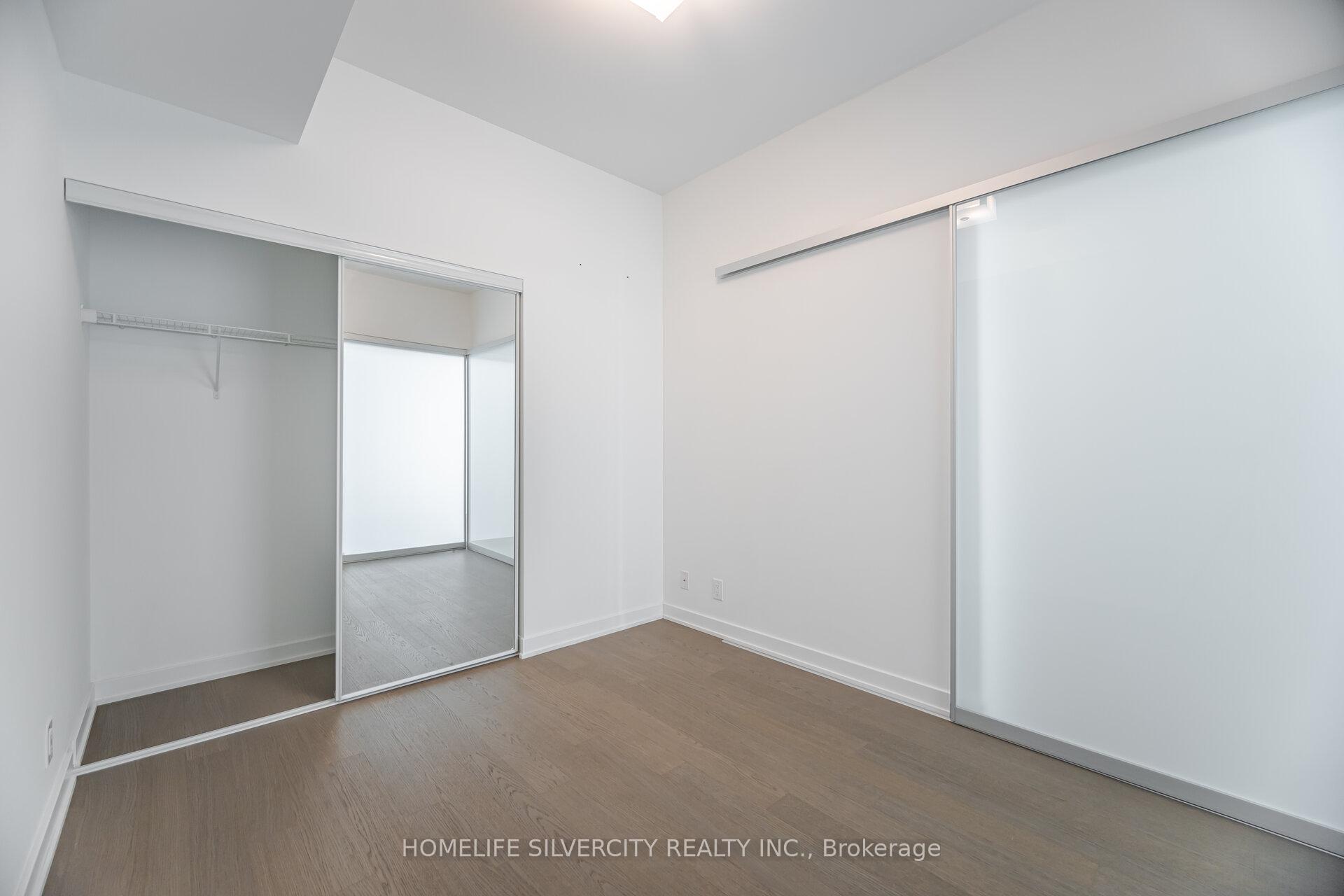 1 Bedroom Condo at 15 Beverley, Toronto For sale