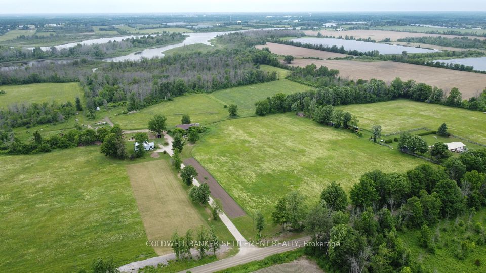806 Townline