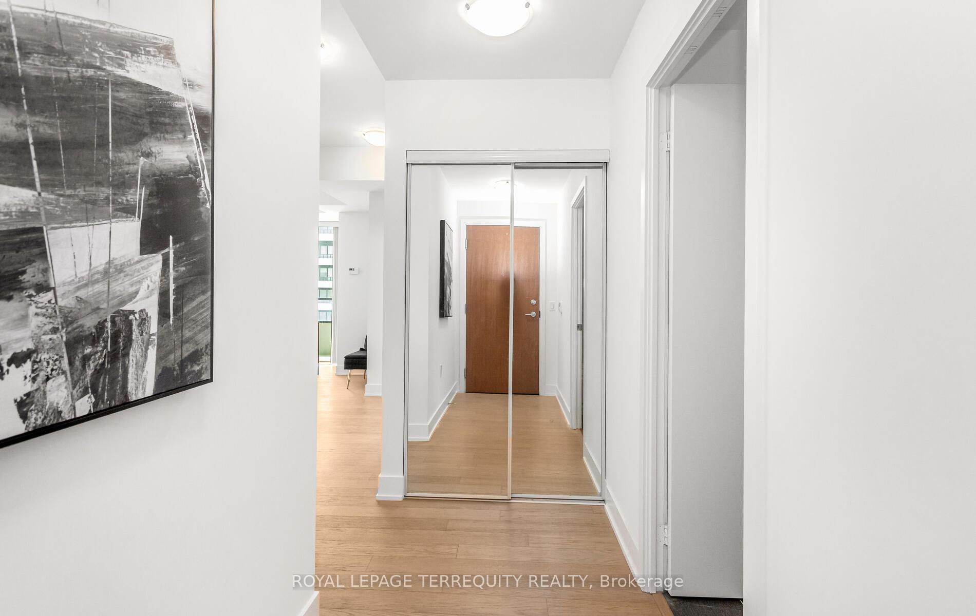 2 Bedrooms Condo at 30 Shore Breeze,  Toronto For sale