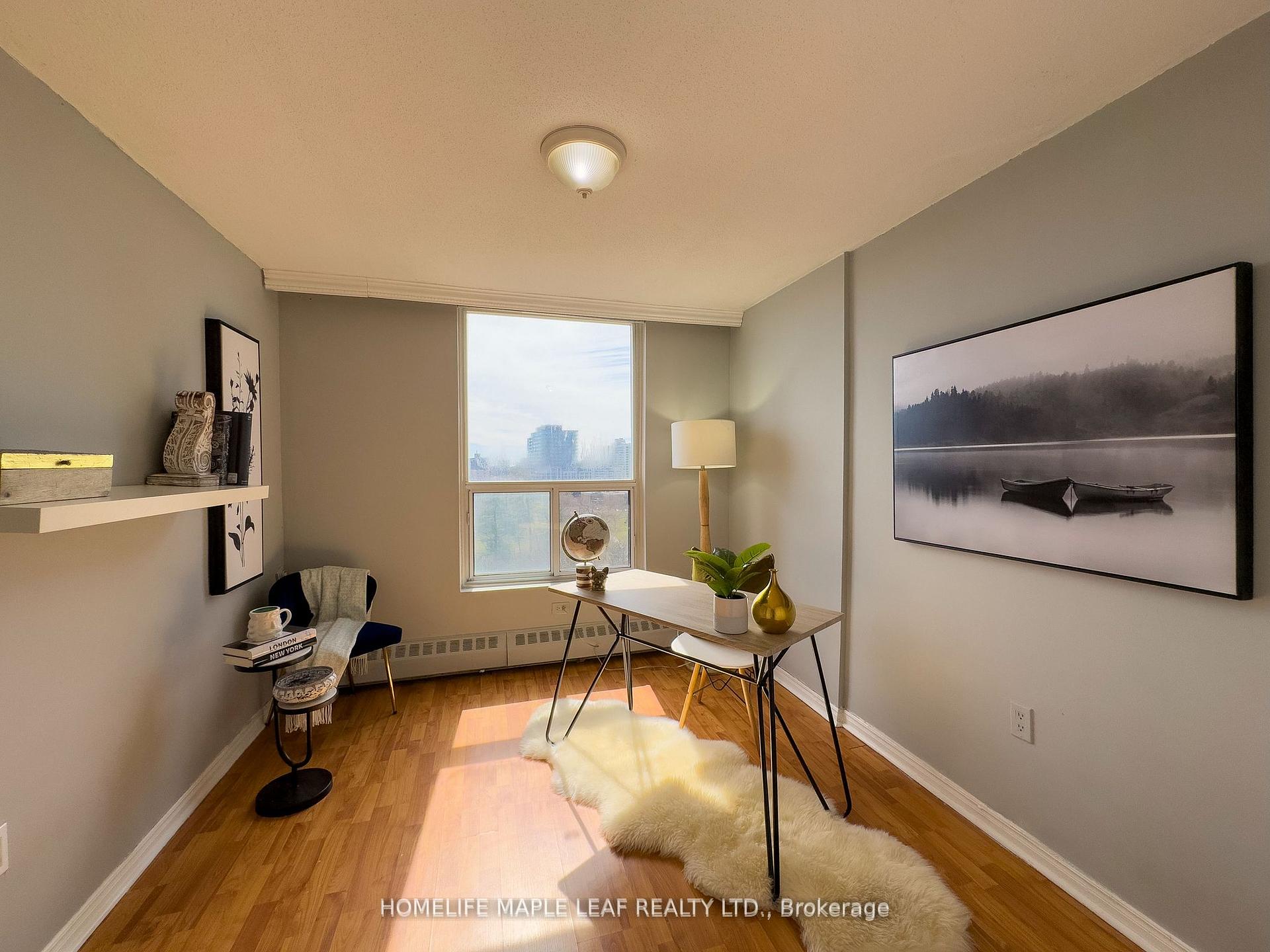 3 Bedrooms Condo at 3120 Kirwin, Mississauga For sale