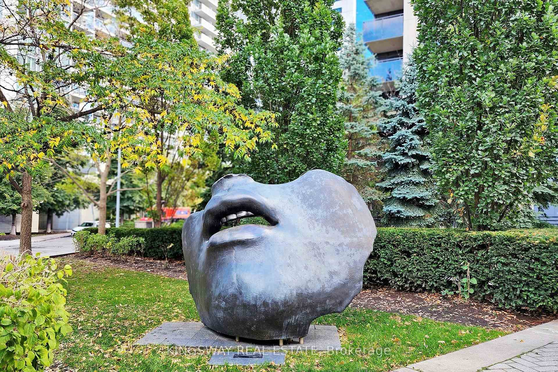 1 Bedroom Condo at 155 Beecroft, Toronto For sale