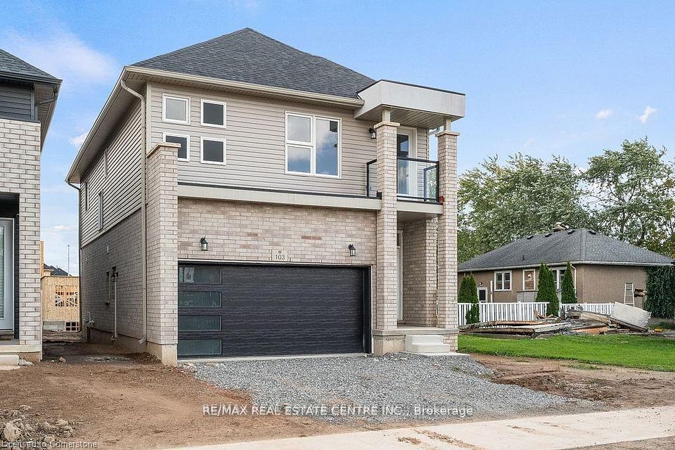 103 Mclaughlin Street, Welland, ON L3B 0J9