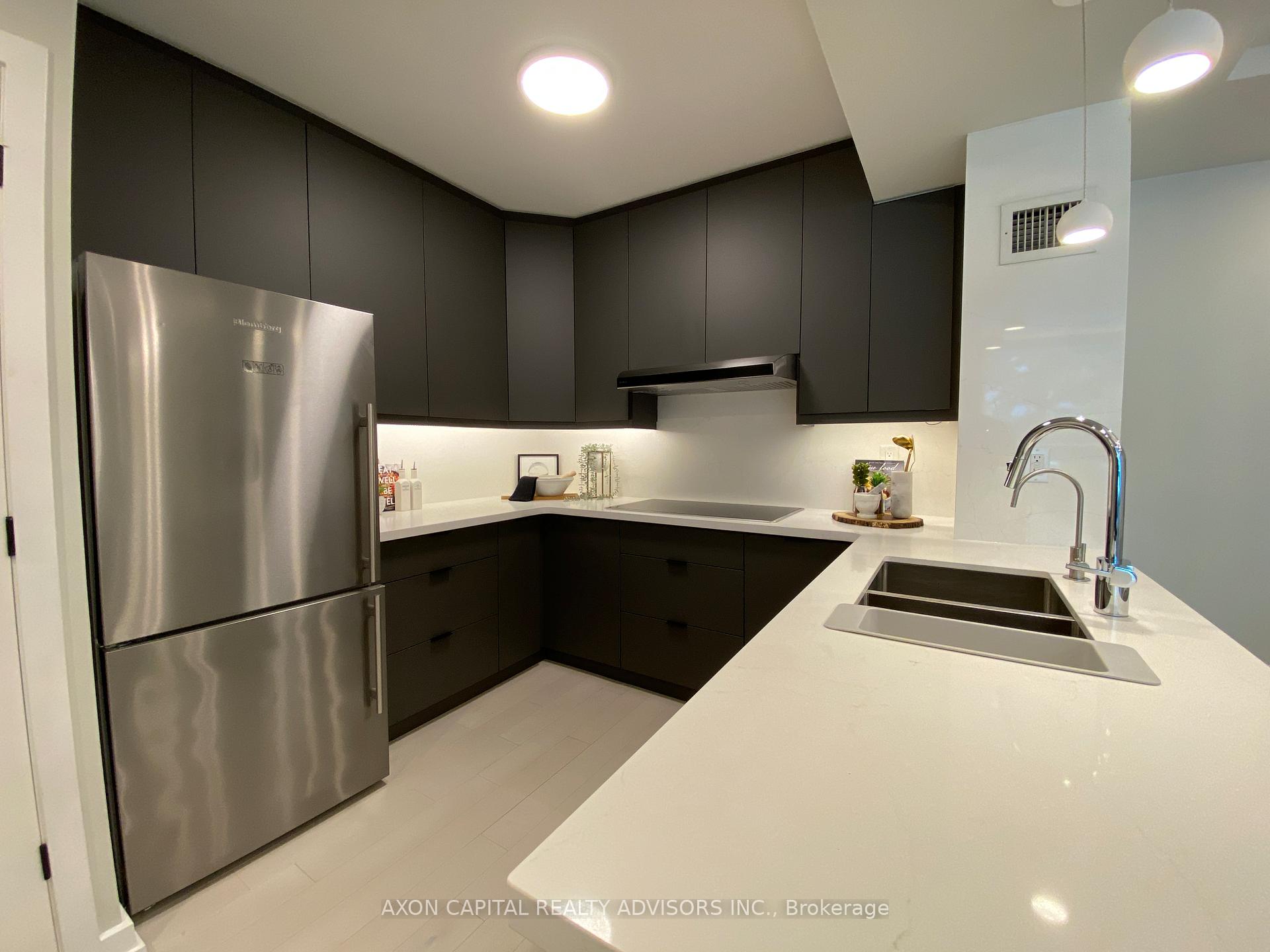 3 Bedrooms Condo at 59 Mcmurrich, Toronto For sale