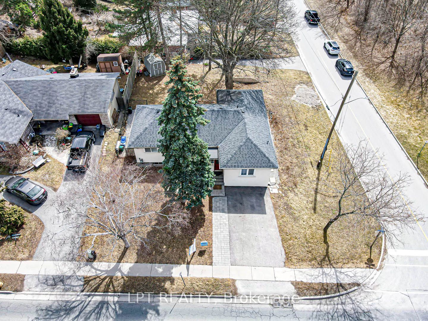 741 King Street, Oshawa, ON L1H 1H1