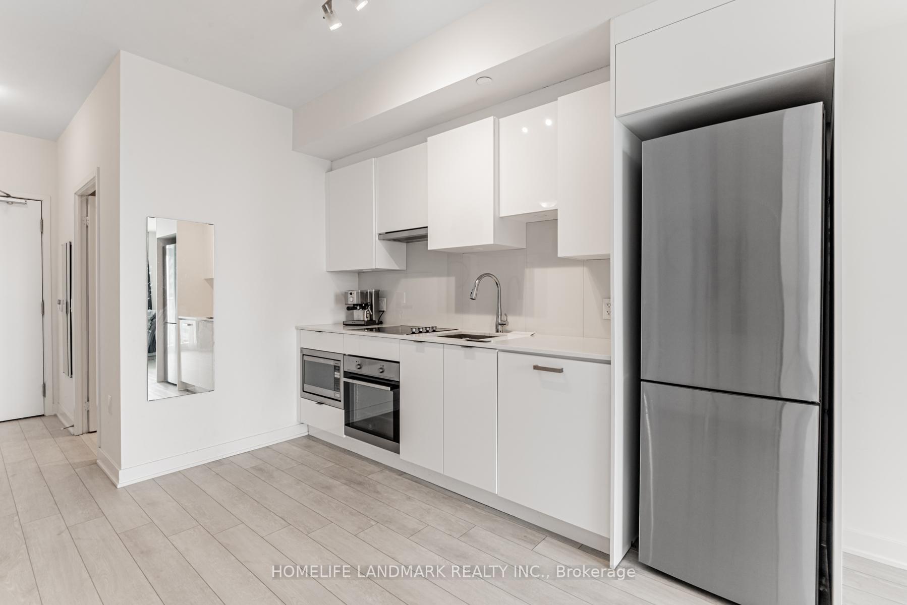 2 Bedrooms Condo at 195 Redpath, Toronto For sale