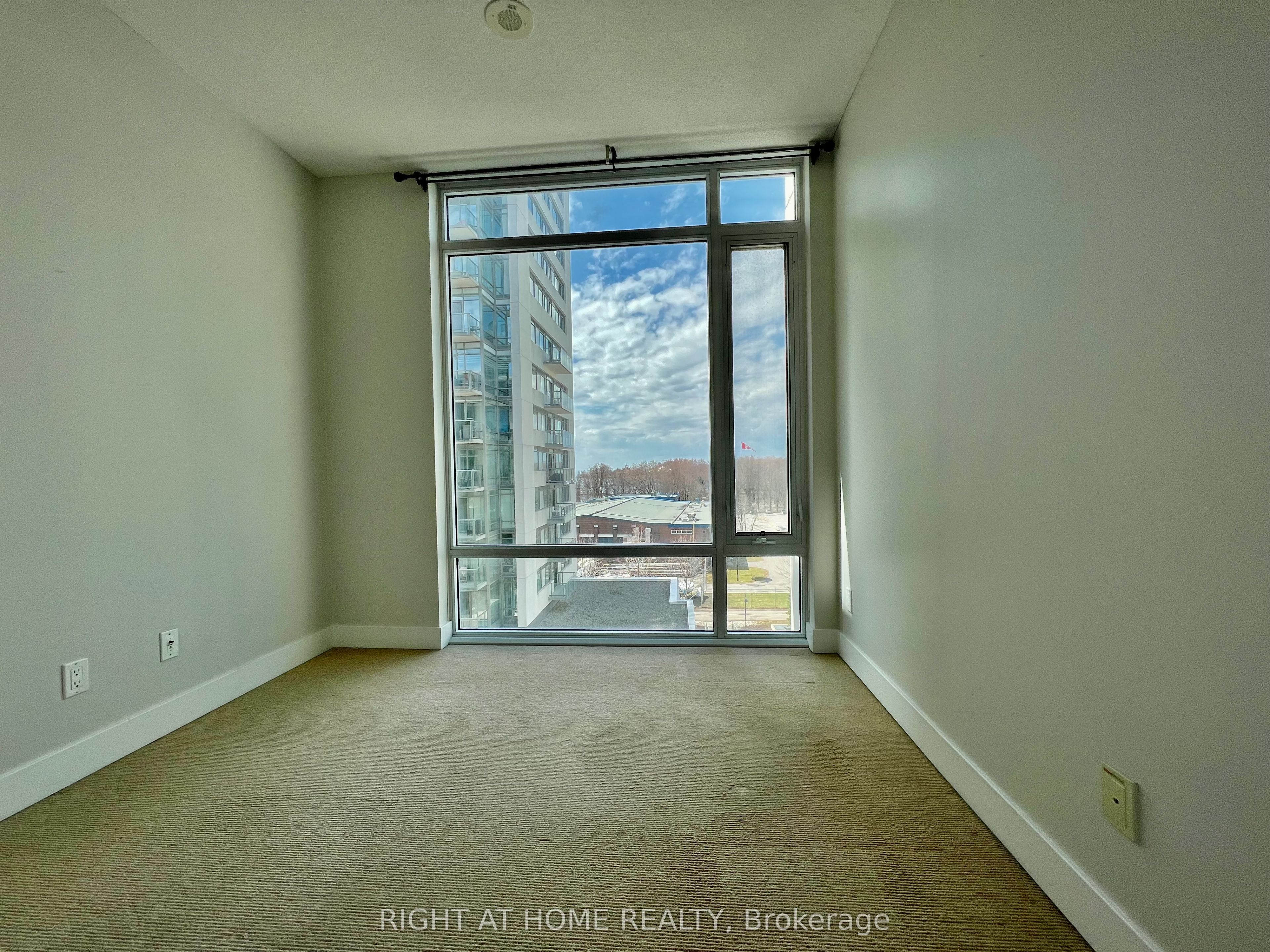#606 - 90 Stadium Road, Toronto, ON M5V 3W5