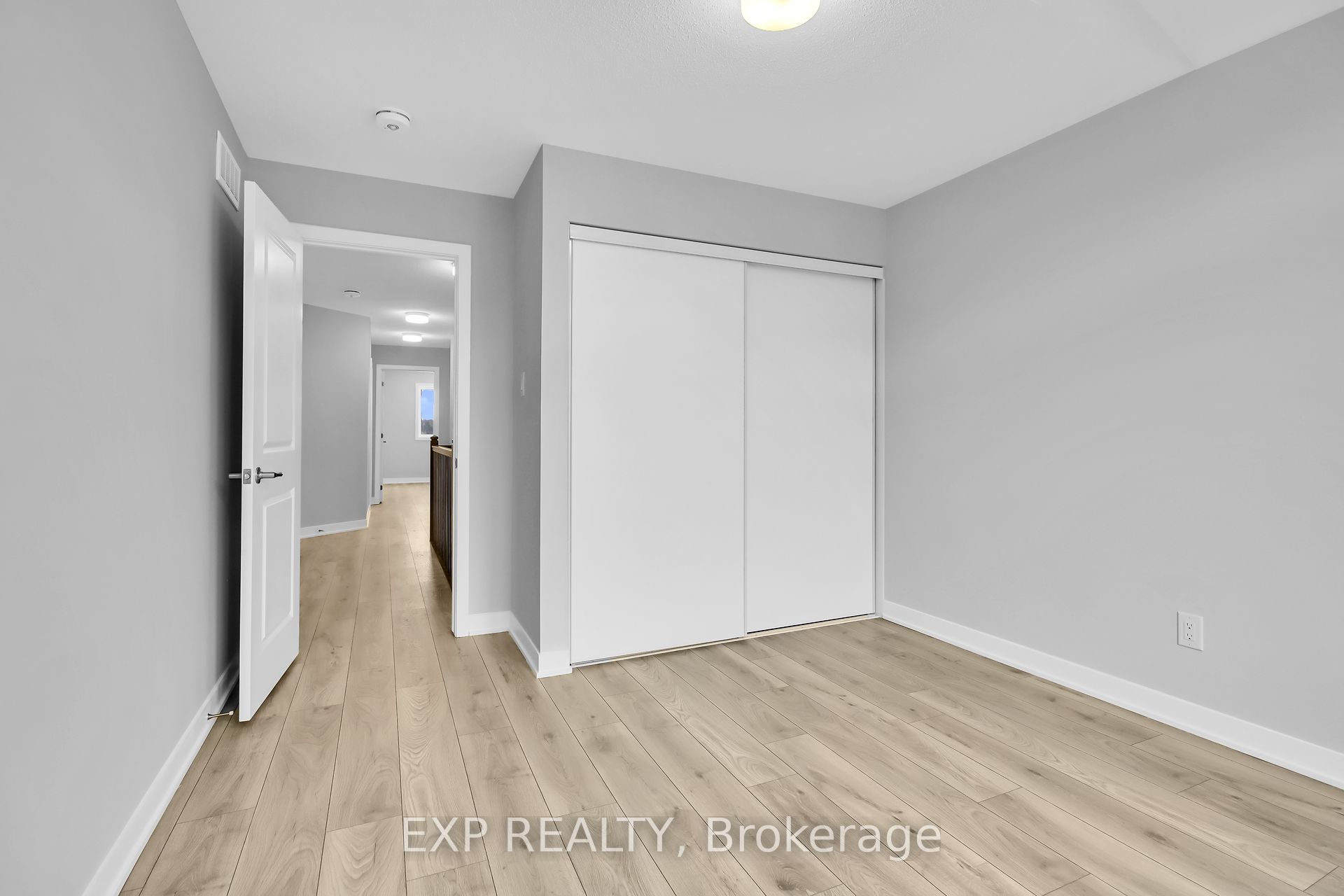 309 Cornflower Row, Stittsville - Munster - Richmond 8209 - Goulbourn Twp From Franktown Rd/South To Rideau