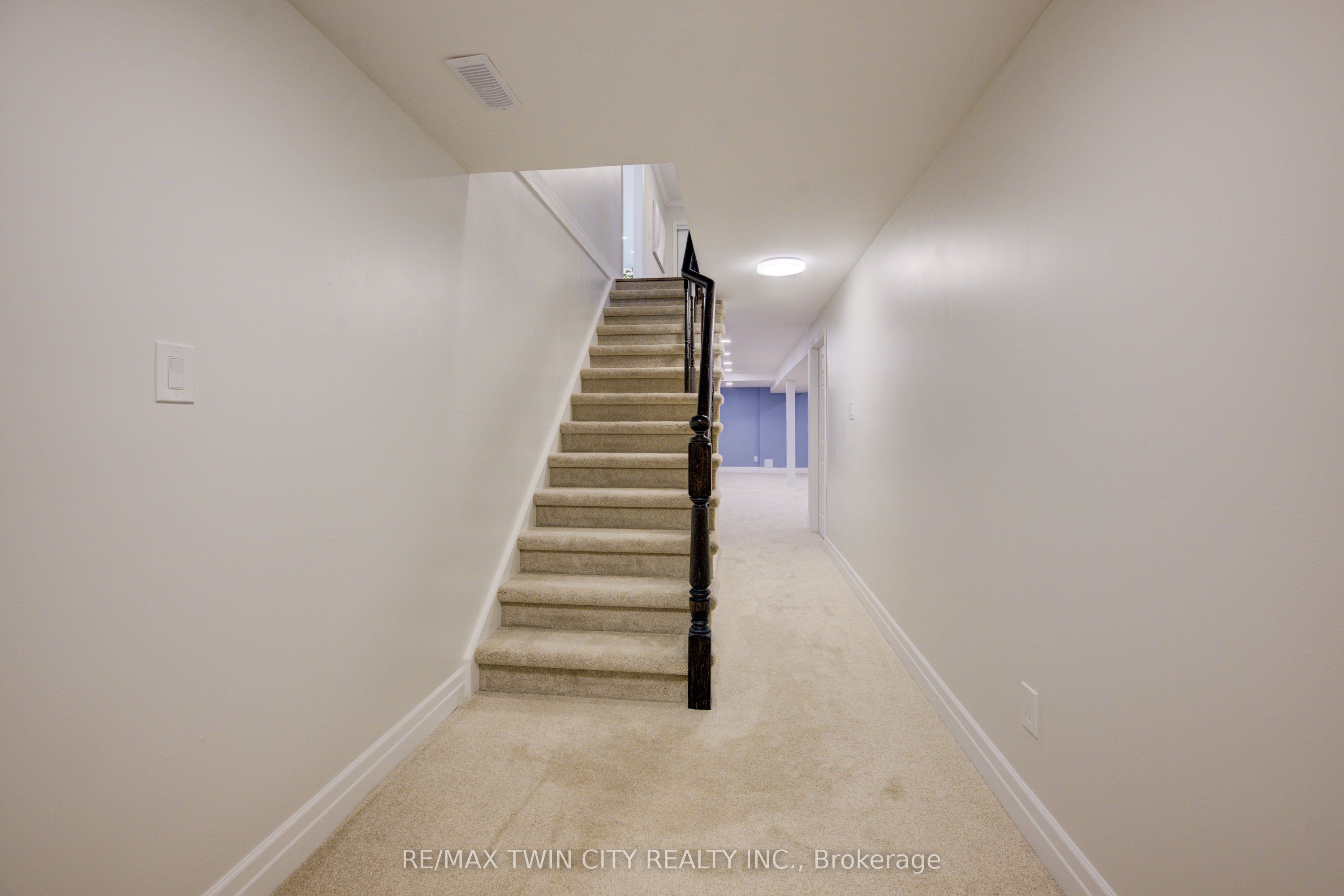 439 Northlake Drive