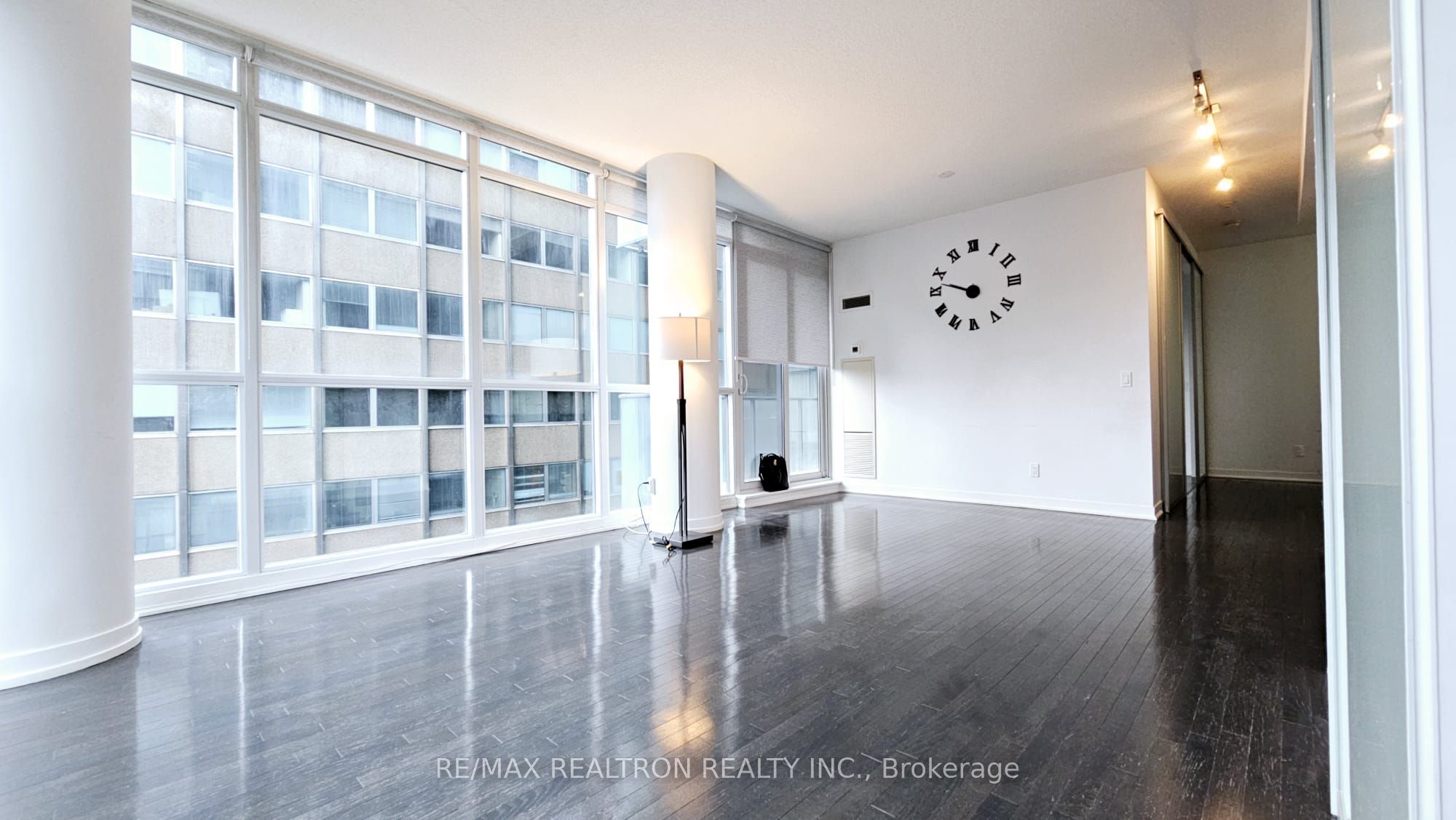 770 Bay Street, #712