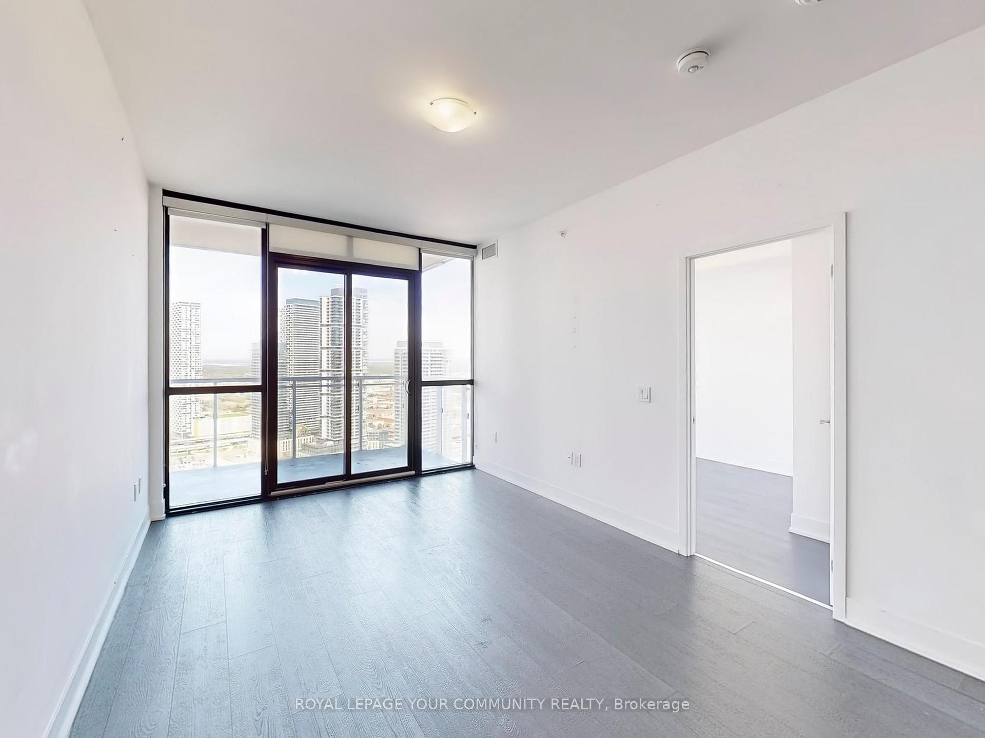 2 Bedrooms Condo at 2908 Highway 7, Vaughan For sale
